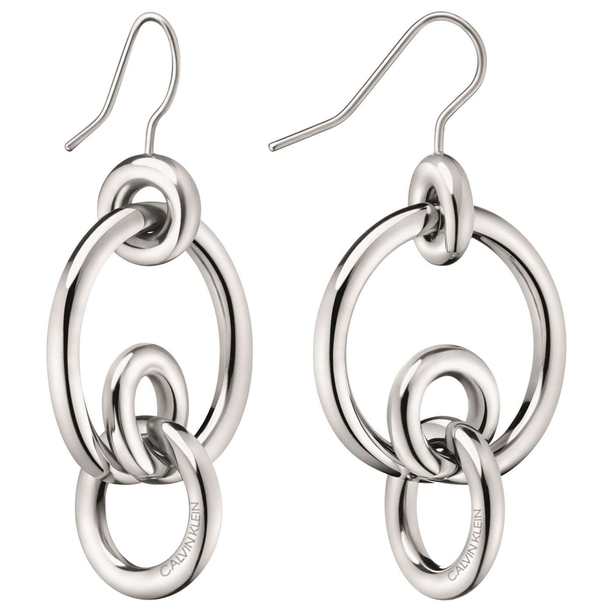 Calvin Klein Clink Silver Stainless Steel Earrings KJ9PME000200This Calvin Klein Clink Silver Stainless Steel Earrings KJ9PME000200 is a perfect piece of jewellery for the ladies. The necklace is made from stainless steel with a silver coloured plating. The earrings consist of four rings interlocked with a Calvin Klein engraved logo.Key Features:Clink FamilySilver ColouredStainless Steel MaterialThe Brand: Calvin KleinCalvin Klein is one of the truly iconic cultural forces to emerge from the twentieth centu