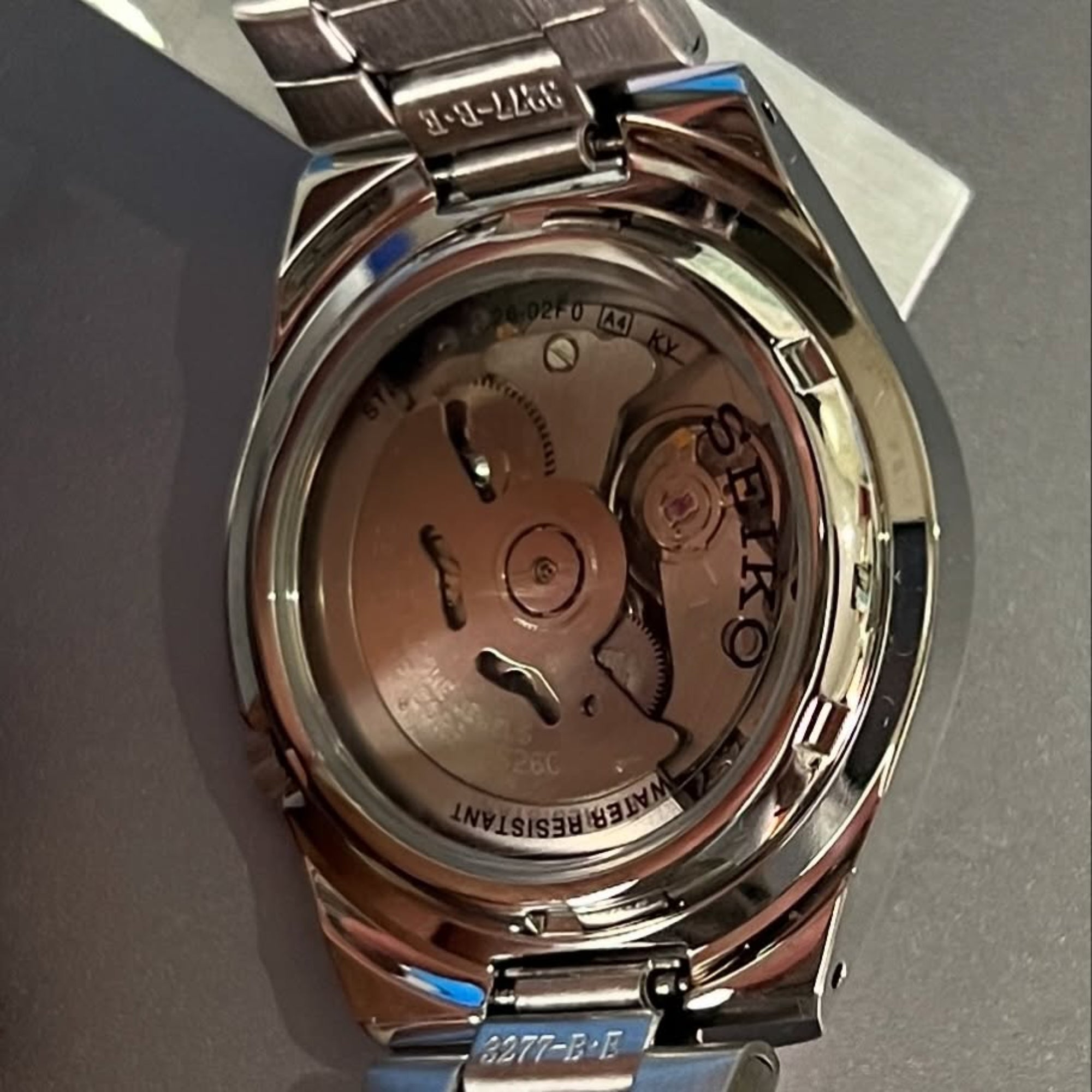 Seiko 5 Automatik Weißes Zifferblatt Stahlarmband Herren Uhr SNK601K1