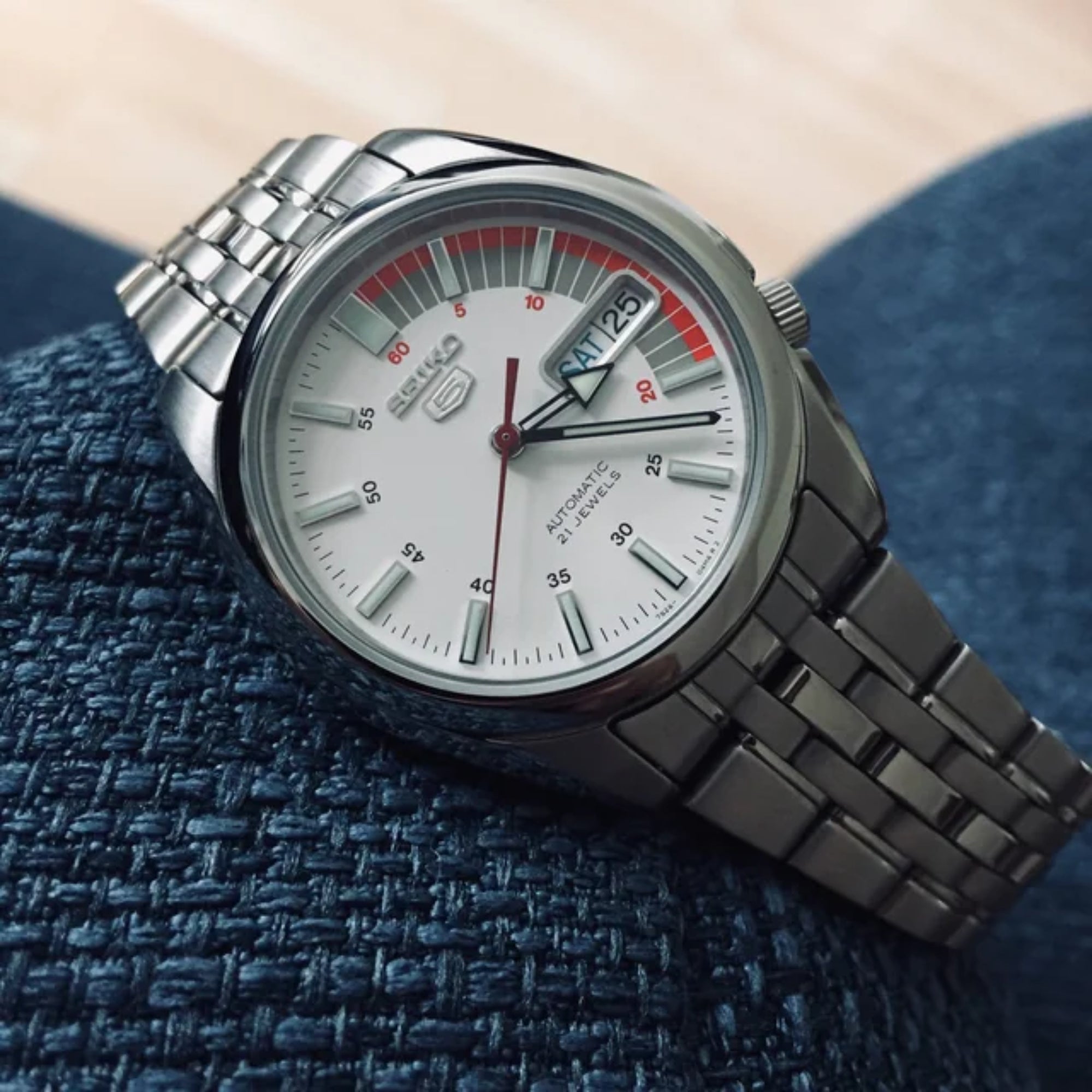 Seiko 5 Automatic White Dial Steel Strap Men’s Watch SNK369K1