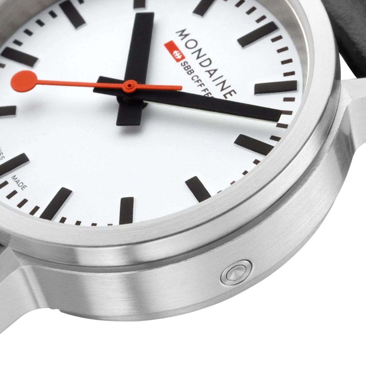 Mondaine stop2go Quarz Weißes Zifferblatt Lederarmband Uhr MST.3401B.LBV.SET