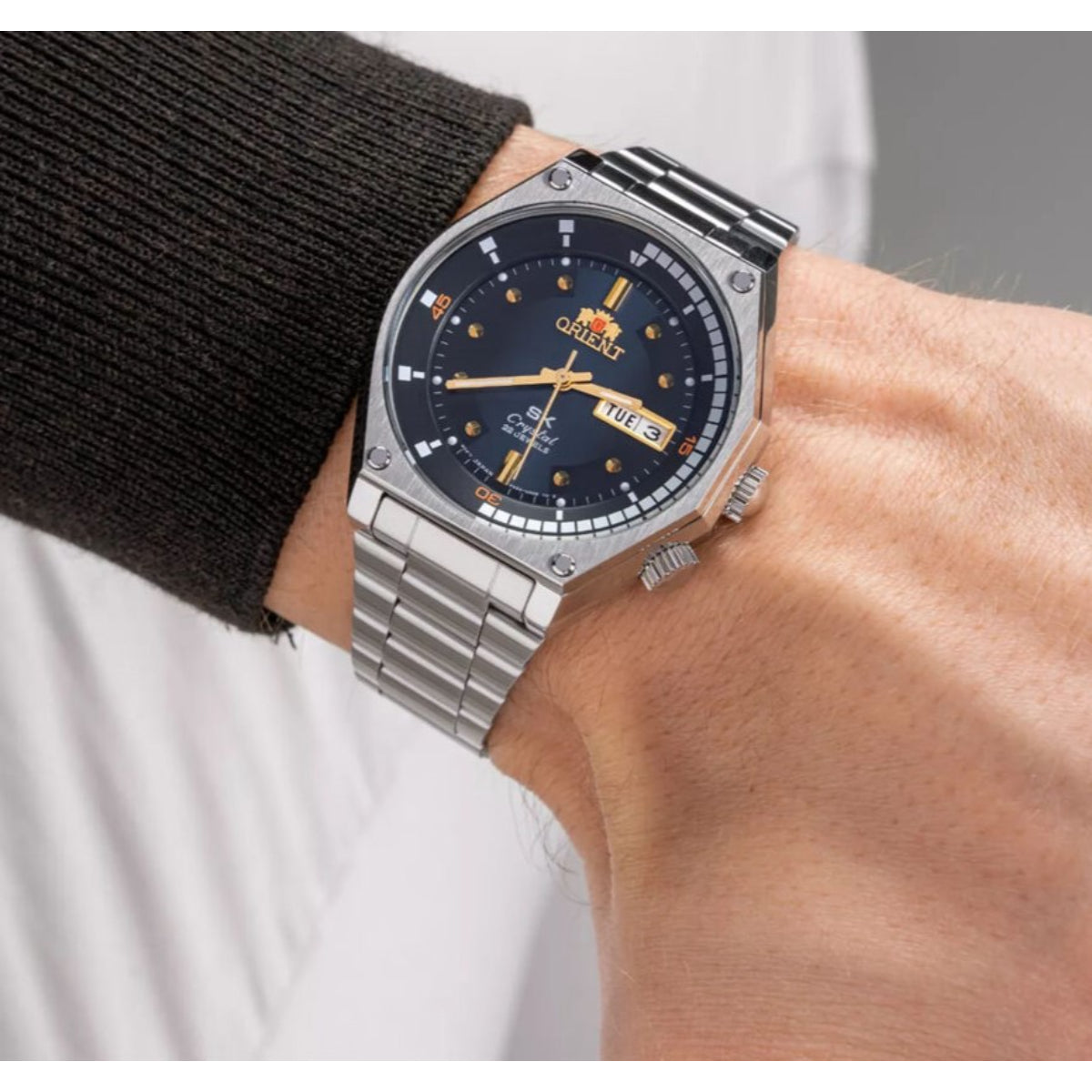 Orient Neo 70s RA-AA0B03L39B automatic watch on wrist