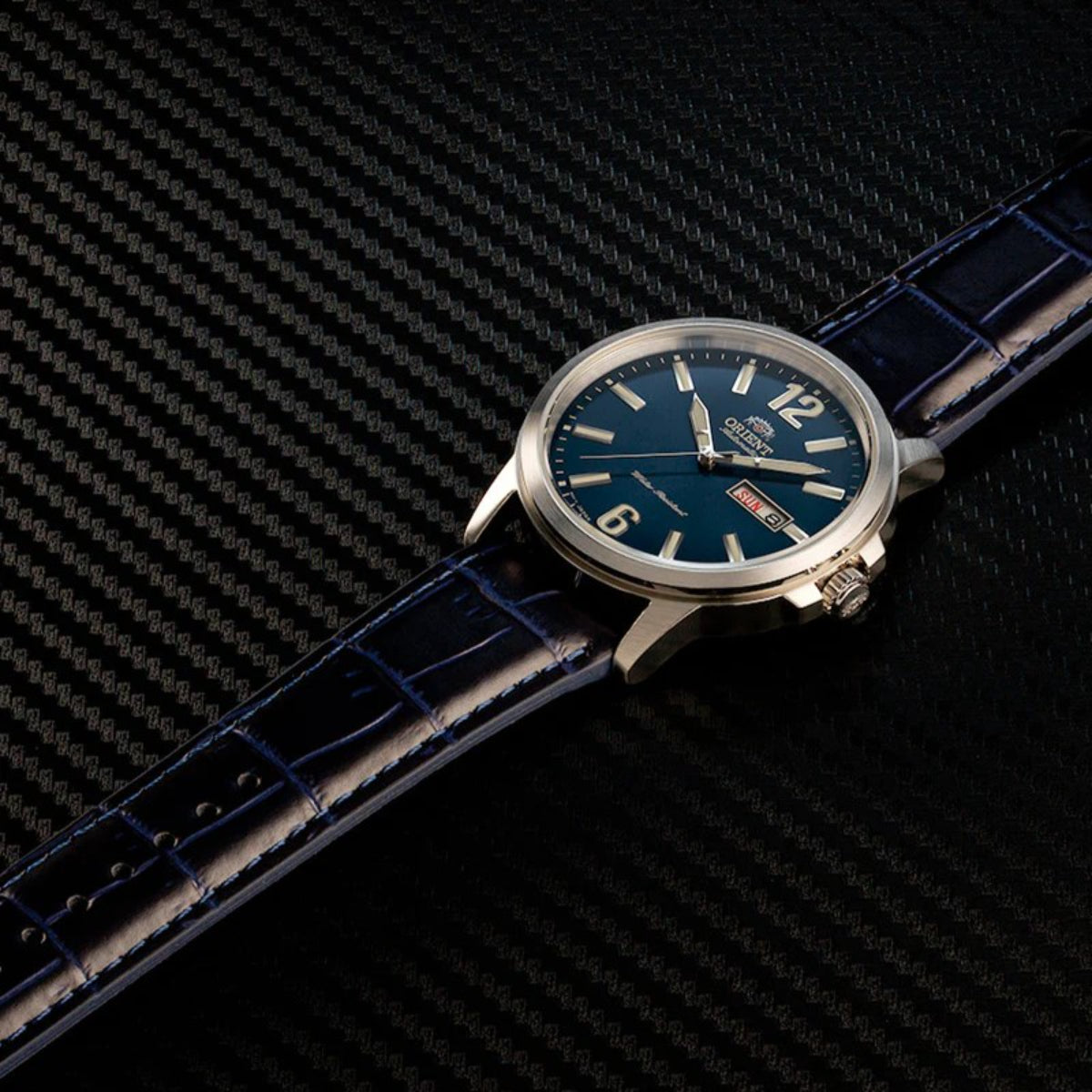 Orient RA-AA0C05L39B polished stainless steel case side profile