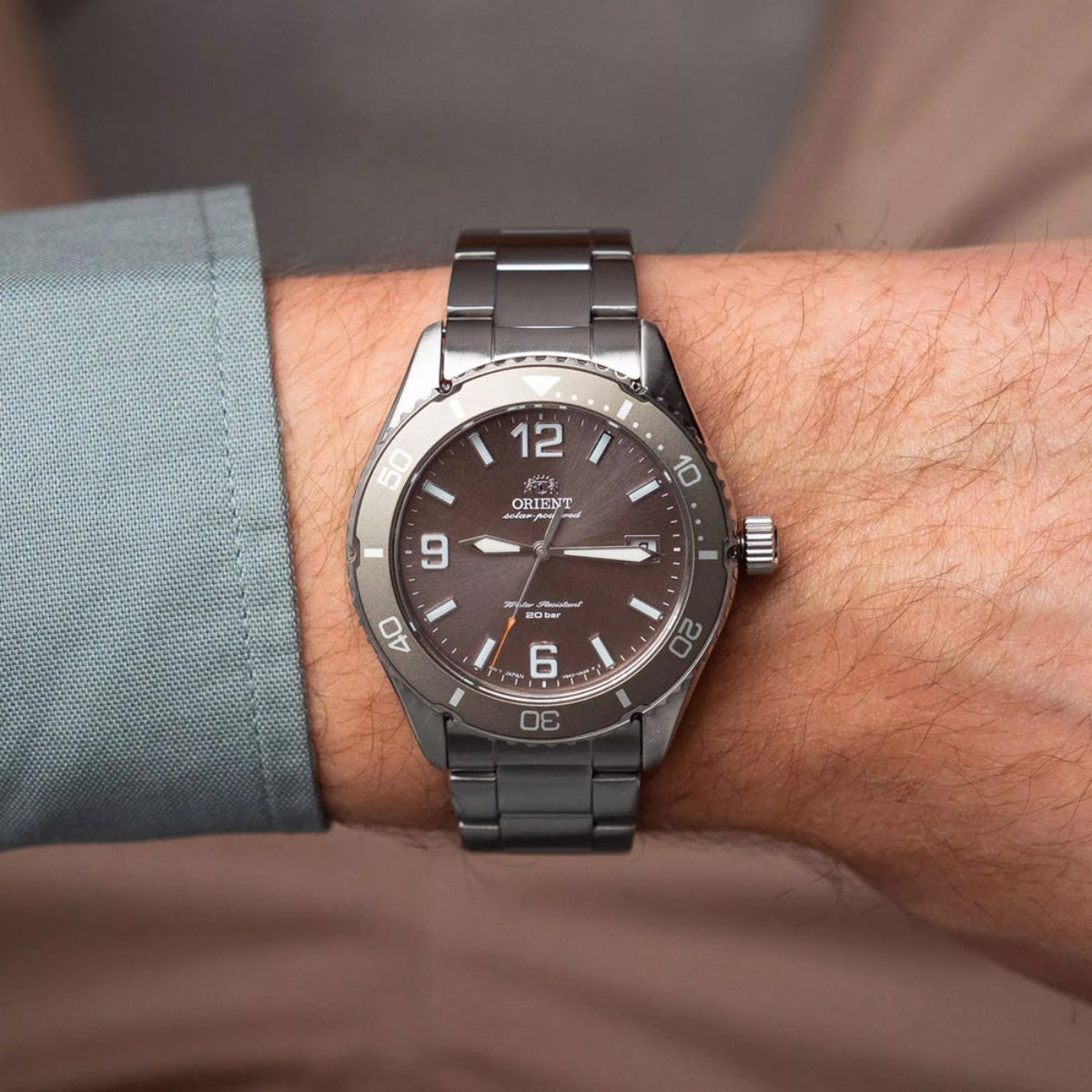 Orient RA-WJ0004Y10B Mako Solar Quartz Men's Watch