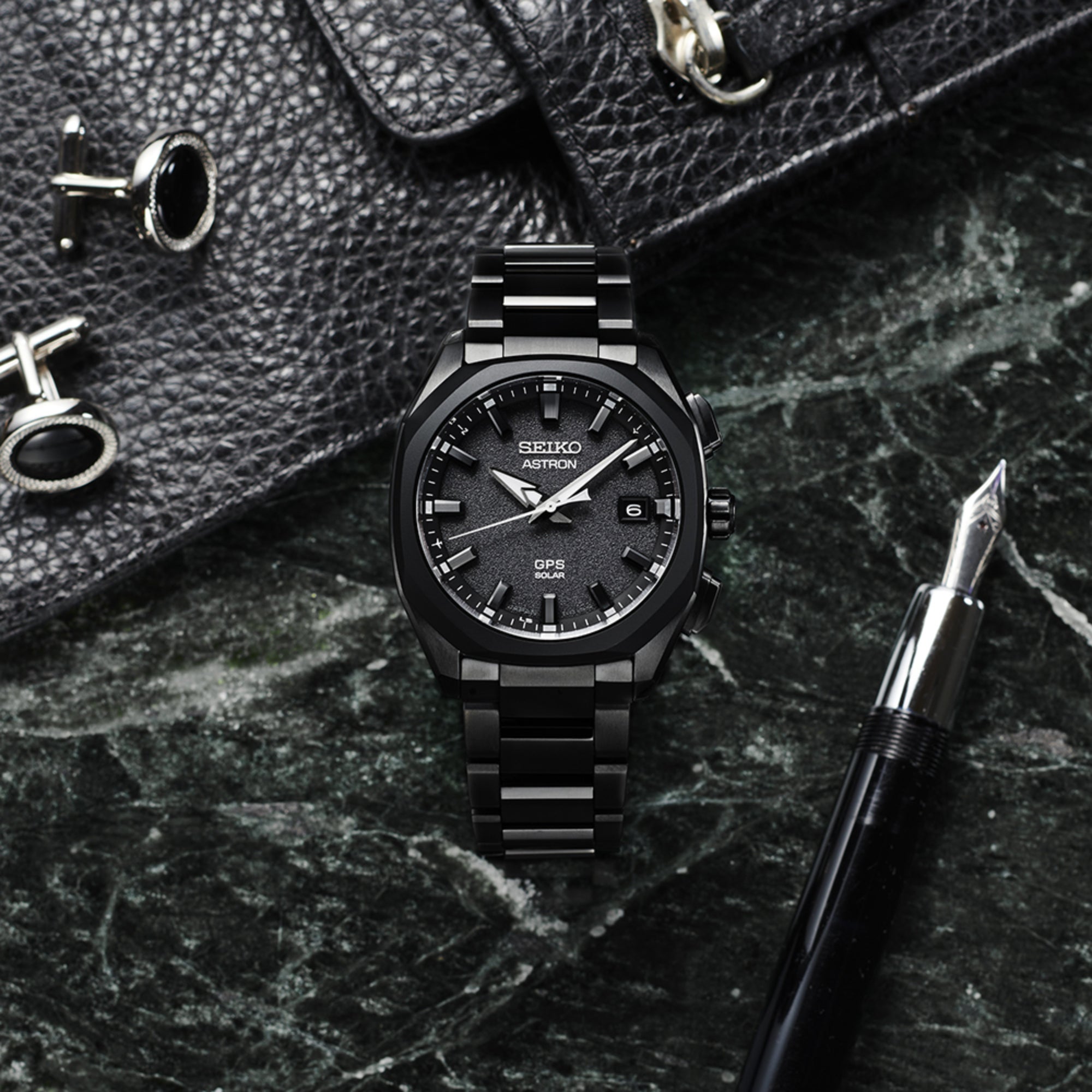 Seiko Astron GPS Solar Quarz Schwarzes Zifferblatt Schwarzes PVD Titanarmband Herrenarmbanduhr SSJ009J1