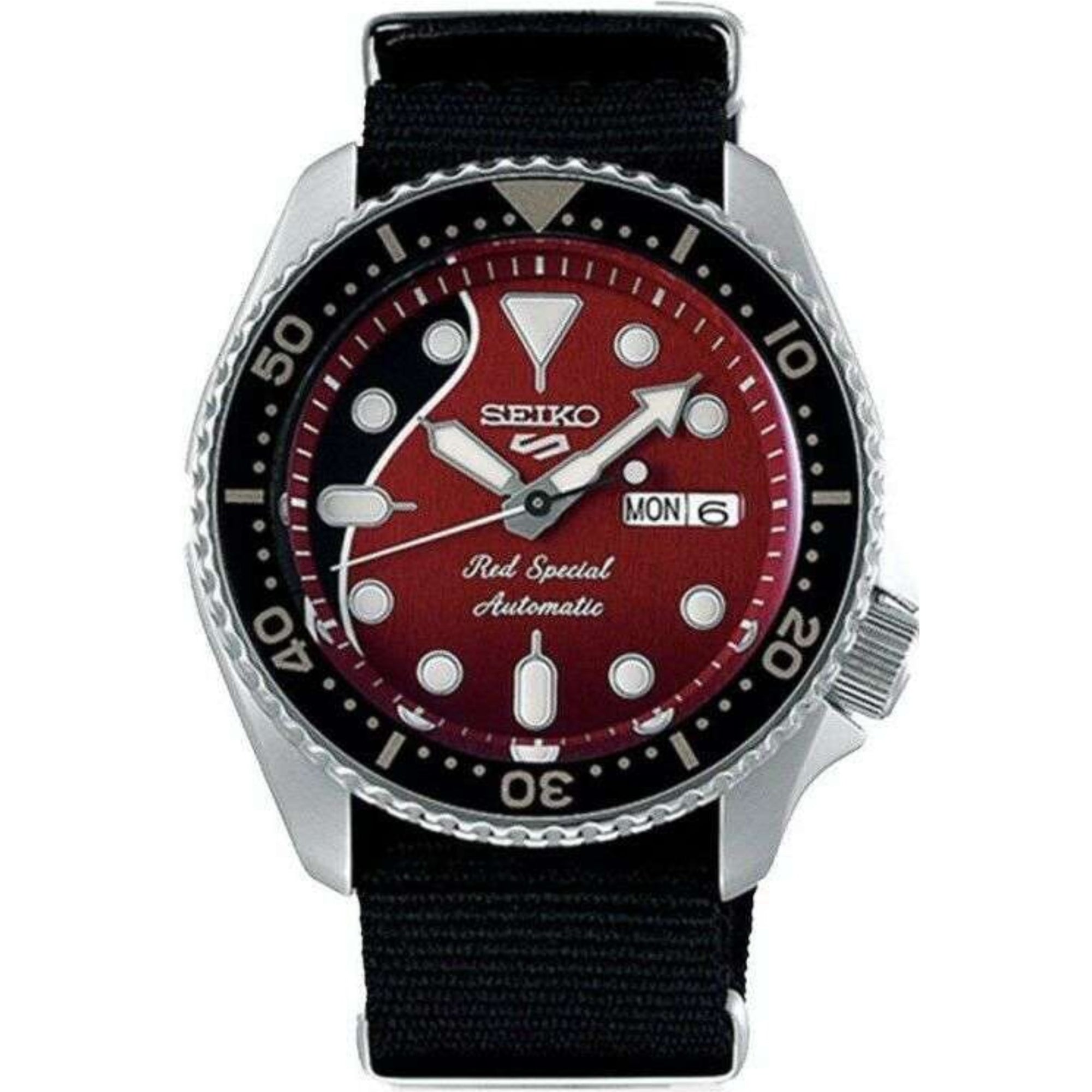 Seiko 5 Sports Brian May x Limited Edition "Red Special" Automatik Gitarren Zifferblatt Schwarzes Nylon Militärarmband Herren Uhr SRPE83K1