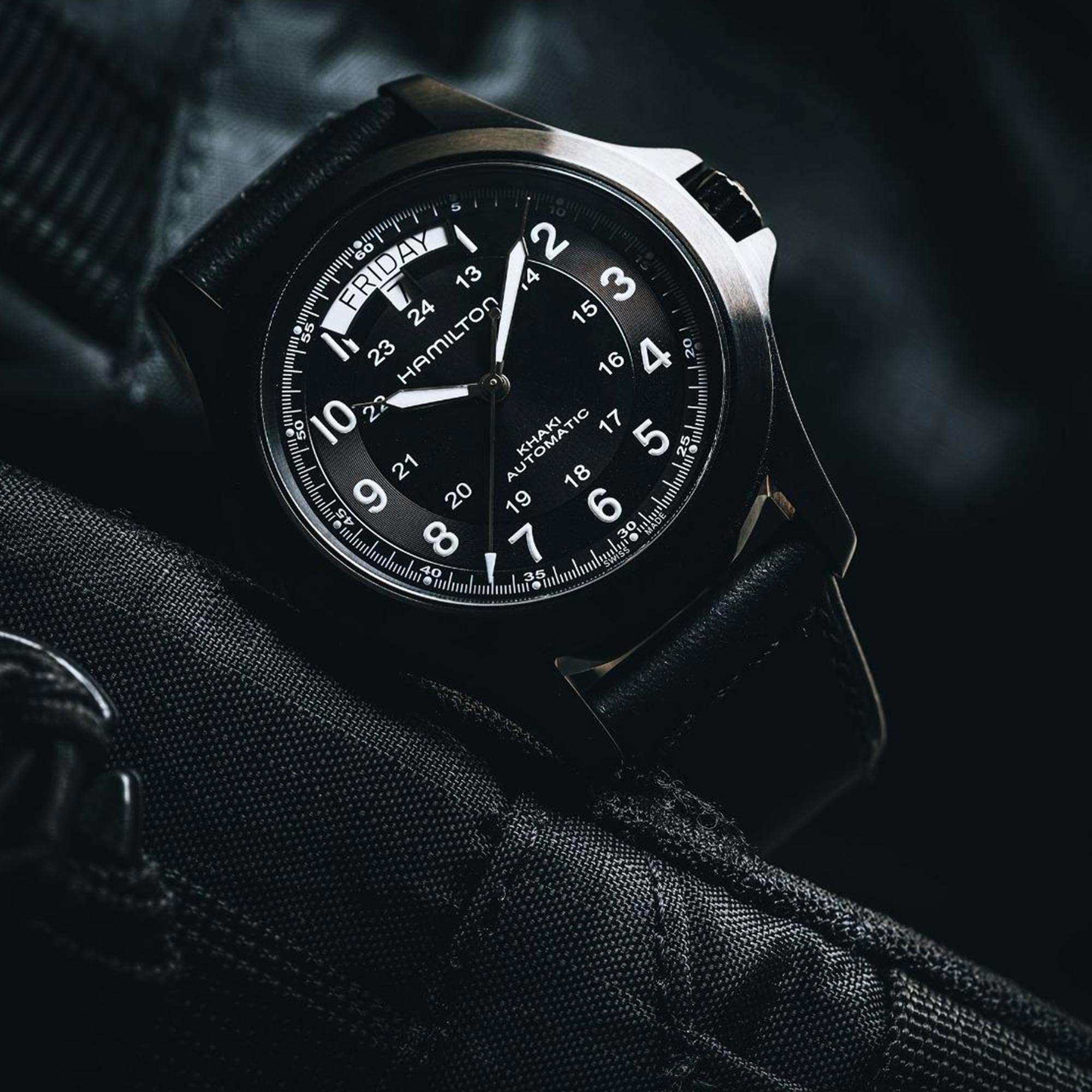 Hamilton Khaki Field 40mm Black Dial Leather Mens Automatic Watch H64465733