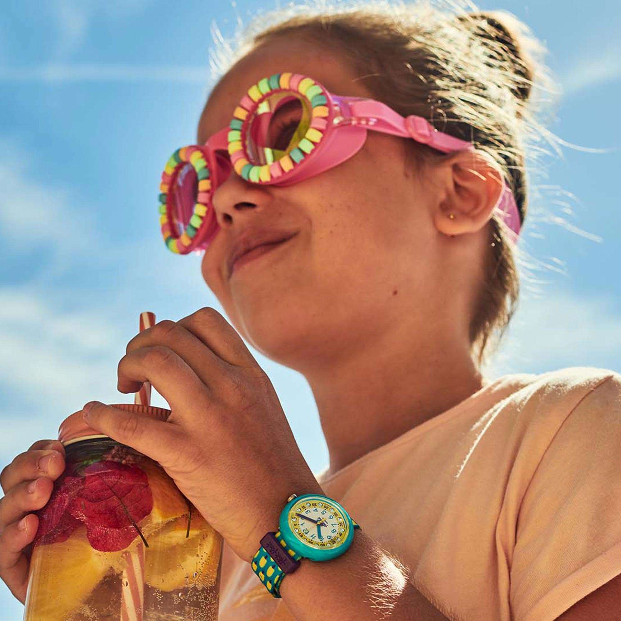 Flik Flak Pool in Miami Lemon Freeze Quarzwerk Gelbes Zifferblatt Textilarmband Kinderuhr FPNP062