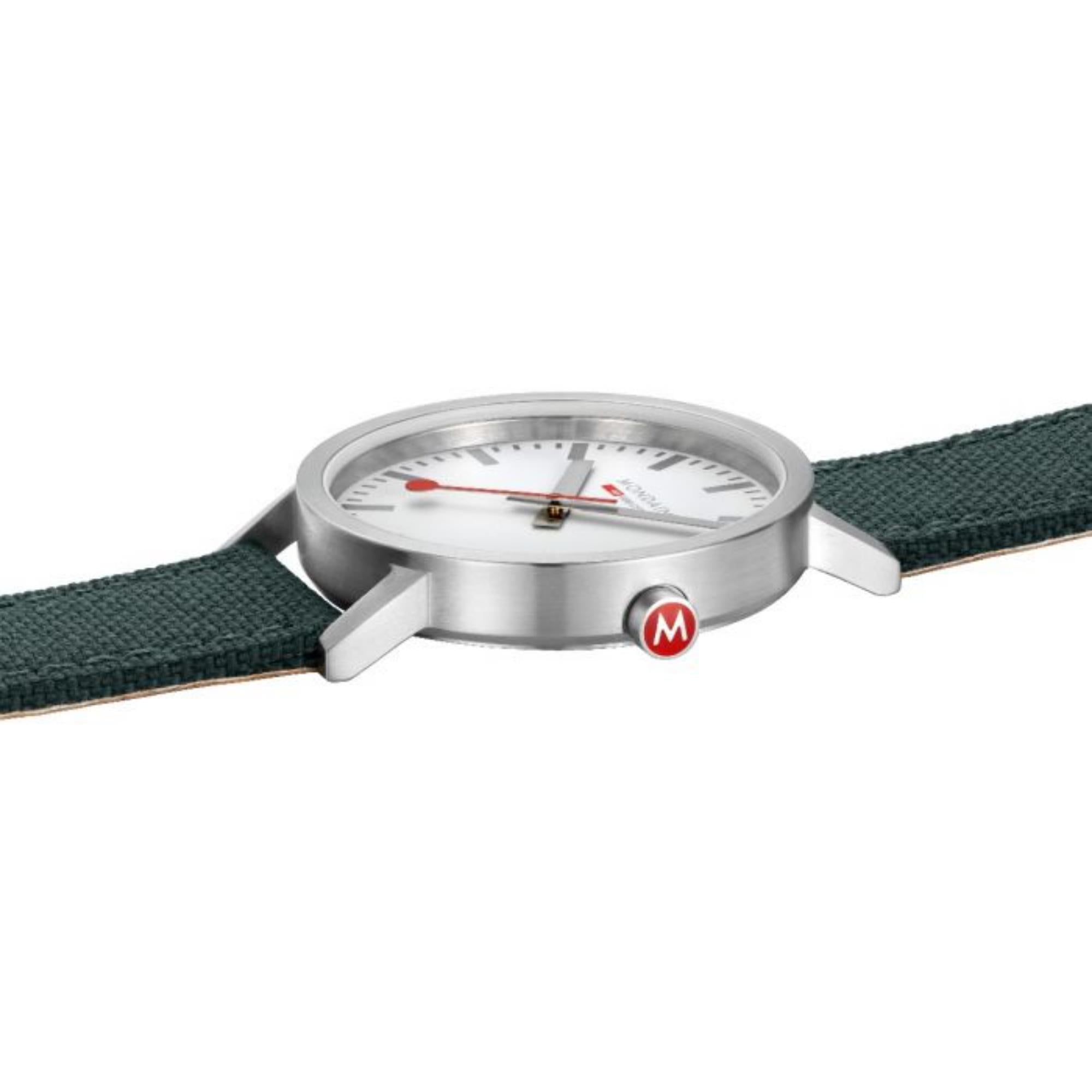 Montre Mondaine Classic quartz cadran blanc bracelet textile vert A660.30360.17SBS