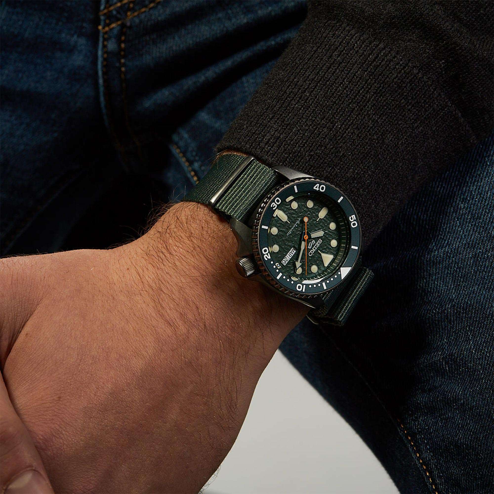 Seiko 5 Sports Stainless Steel Case Green Canvas Strap Automatic Green Dial Men's Watch SRPD77K1