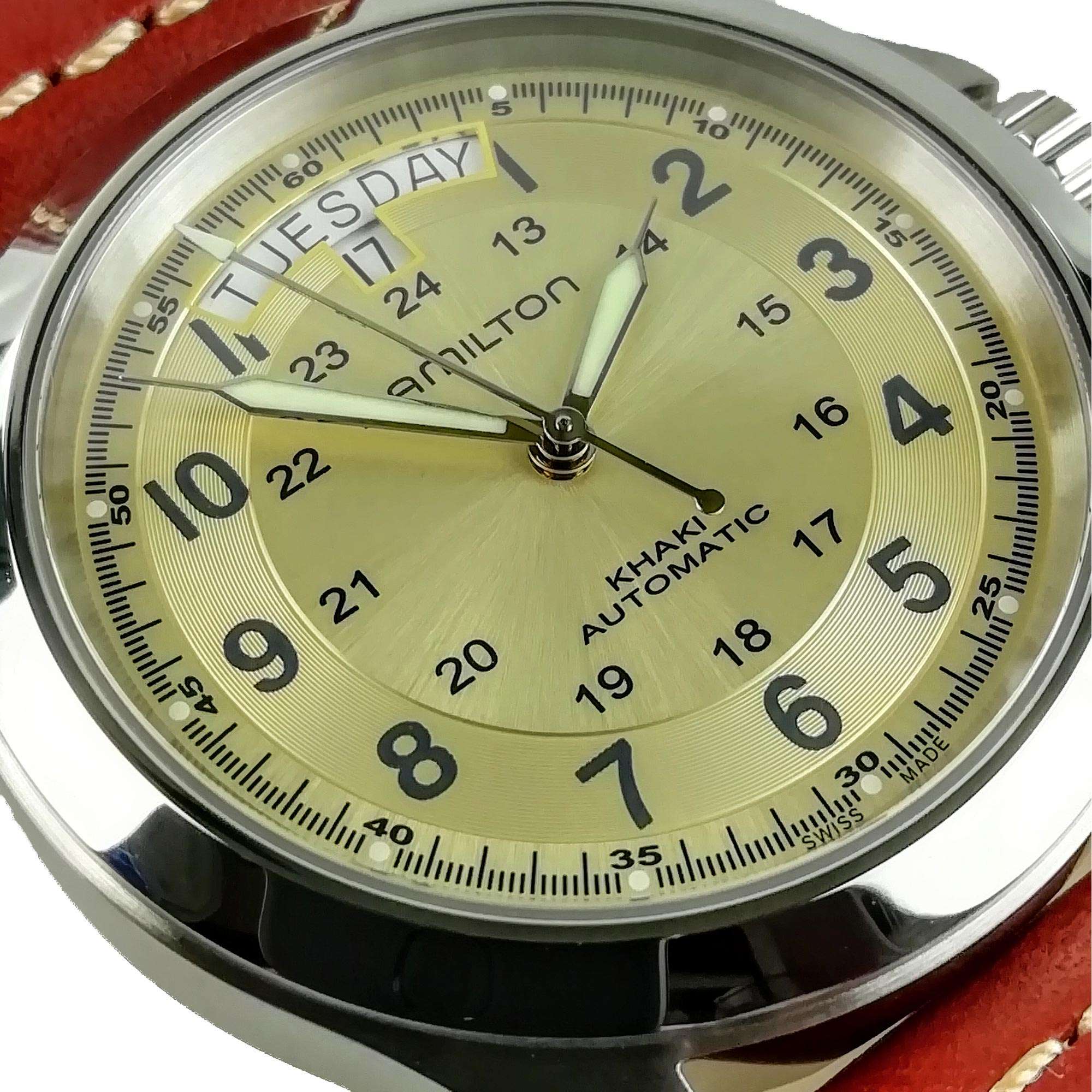 Hamilton Khaki Field H64455523 beige dial with Arabic numerals and 24-hour inner track close-up