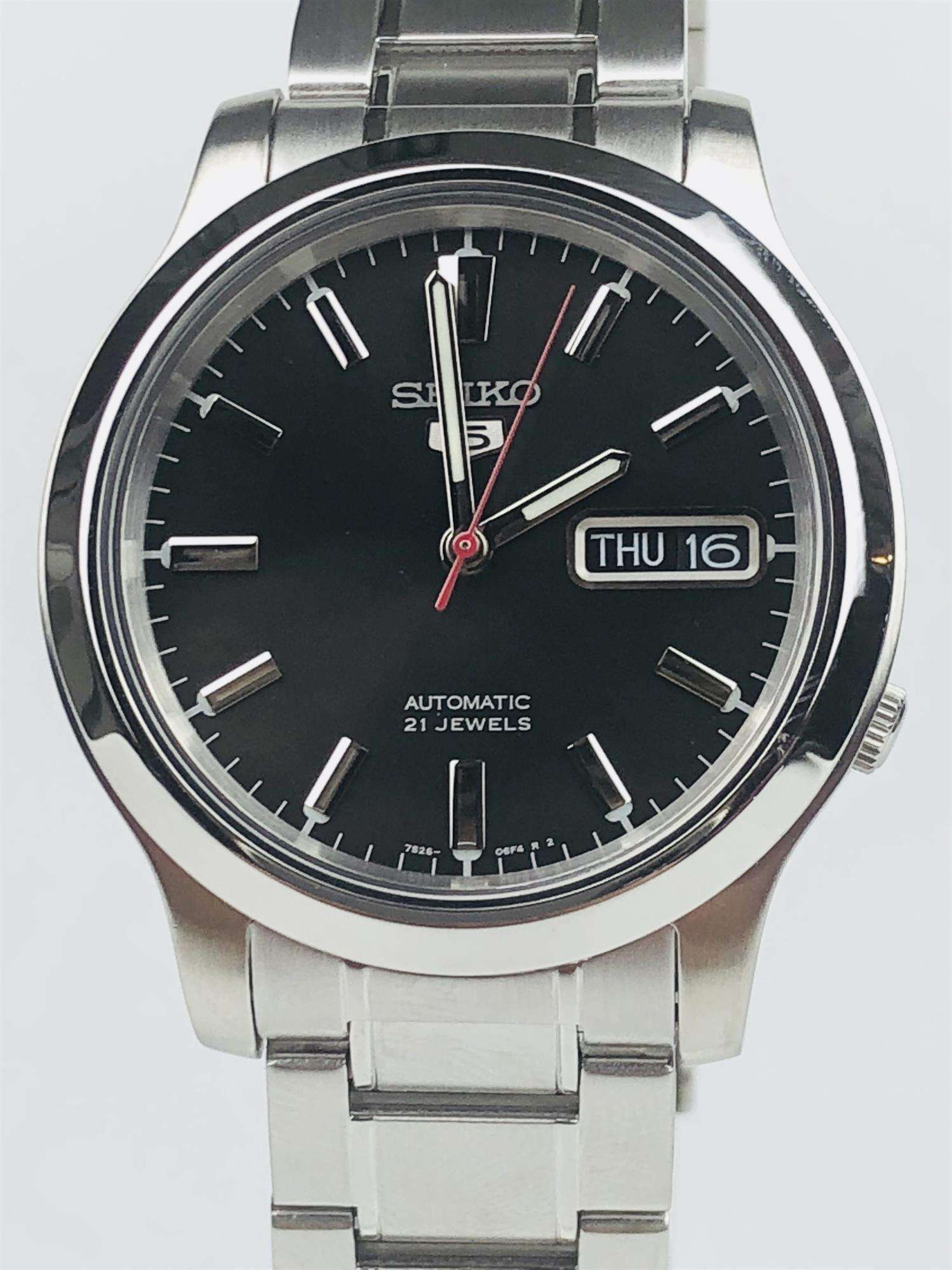 Seiko 5 Automatik Schwarzes Zifferblatt Edelstahl Herren Uhr SNK795K1