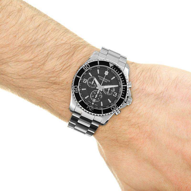 Victorinox Maverick 43mm Chronograph Blaues Zifferblatt Stahl Herren Quarz Uhr 241689