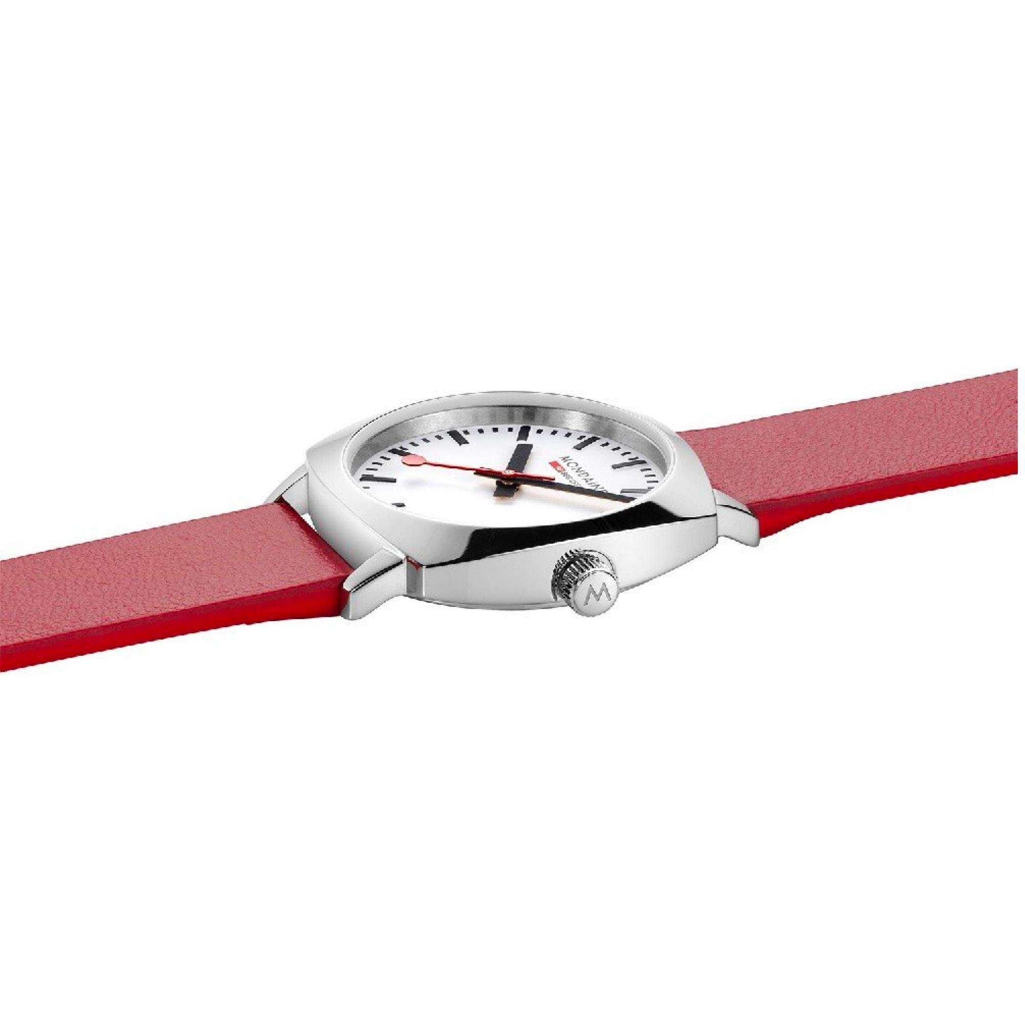 Mondaine Cushion 31mm Weißes Zifferblatt Leder Damen Quarz Uhr MSL.31110.LCV