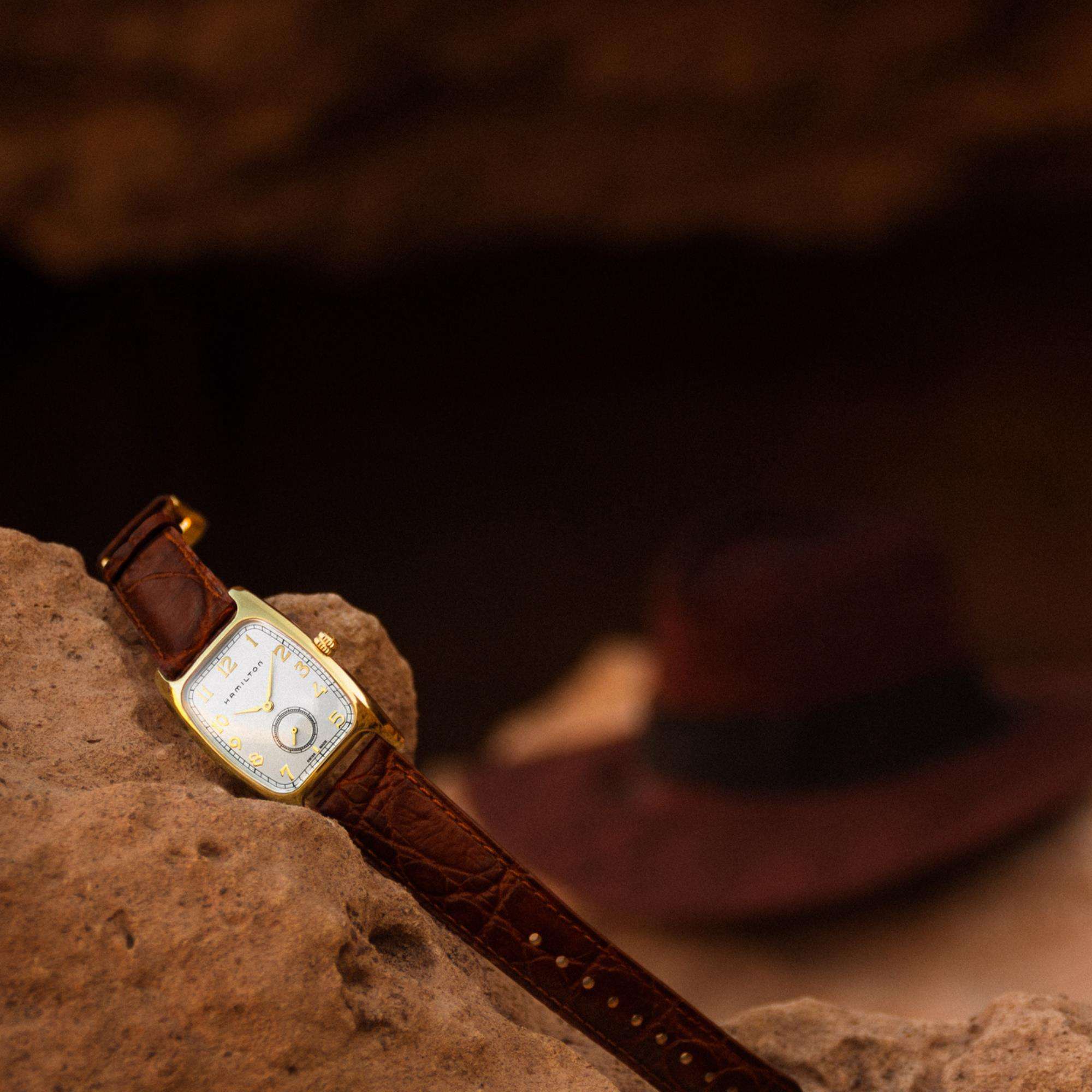Hamilton American Classic 27mm Indiana Jones Boulton Weißes Zifferblatt Leder Herren Quarz Uhr H13431553
