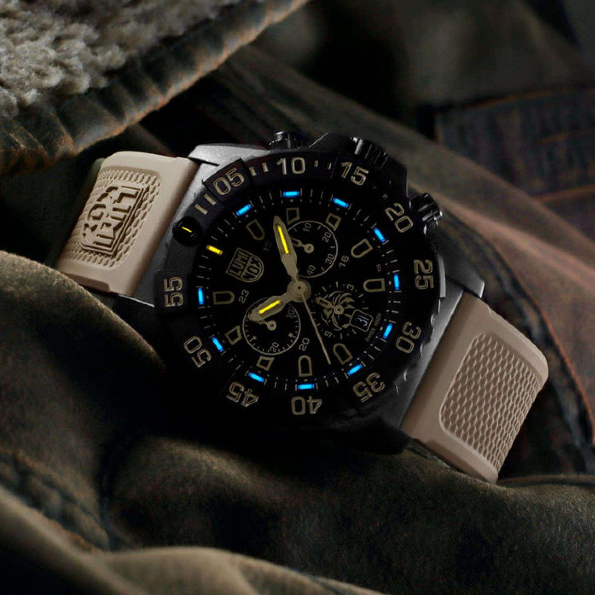 LUMINOX NAVY SEAL CHRONOGRAPH 3580 SERIE SCHWARZES ZIFFERBLATT HERREN UHR XS.3590.NSF.SET