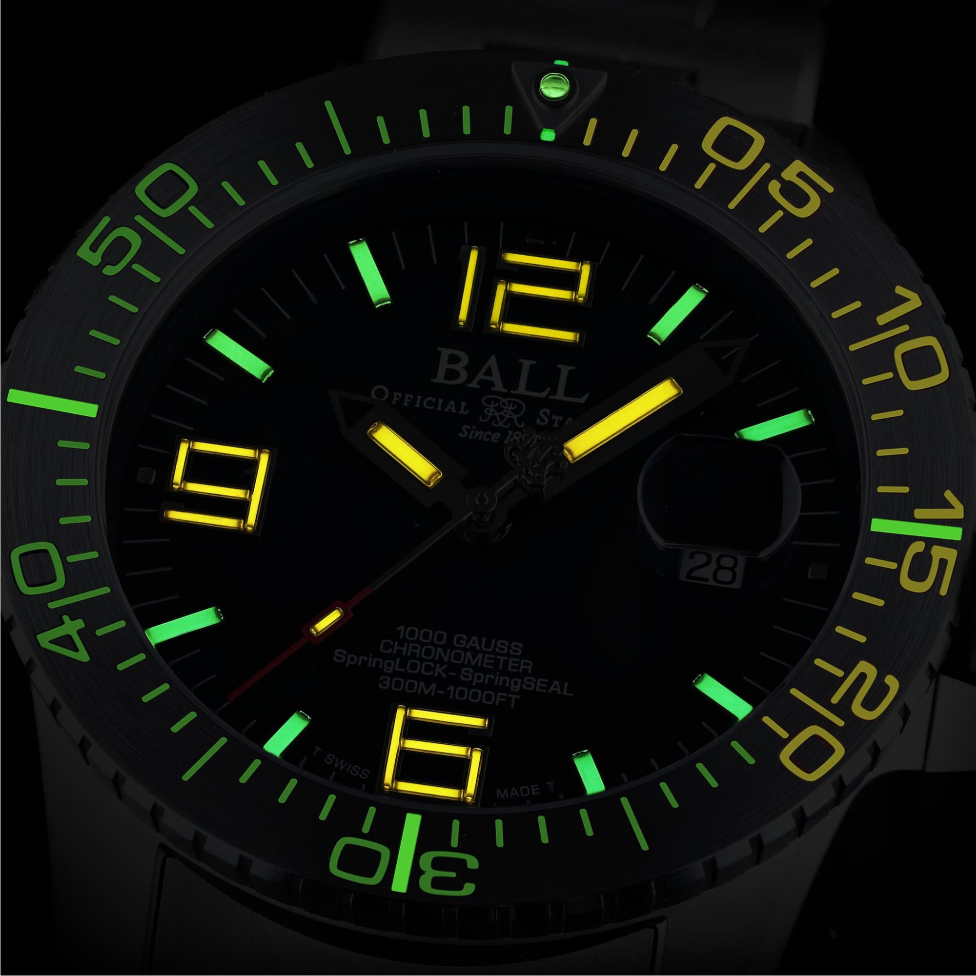 Vorbestellung Ball Engineer Hydrocarbon EOD Limited Edition Automatik Schwarzes Zifferblatt Titan/Edelstahlarmband Herren Uhr DM3200A-S2C-BK (Lieferung 7-10 Tage)