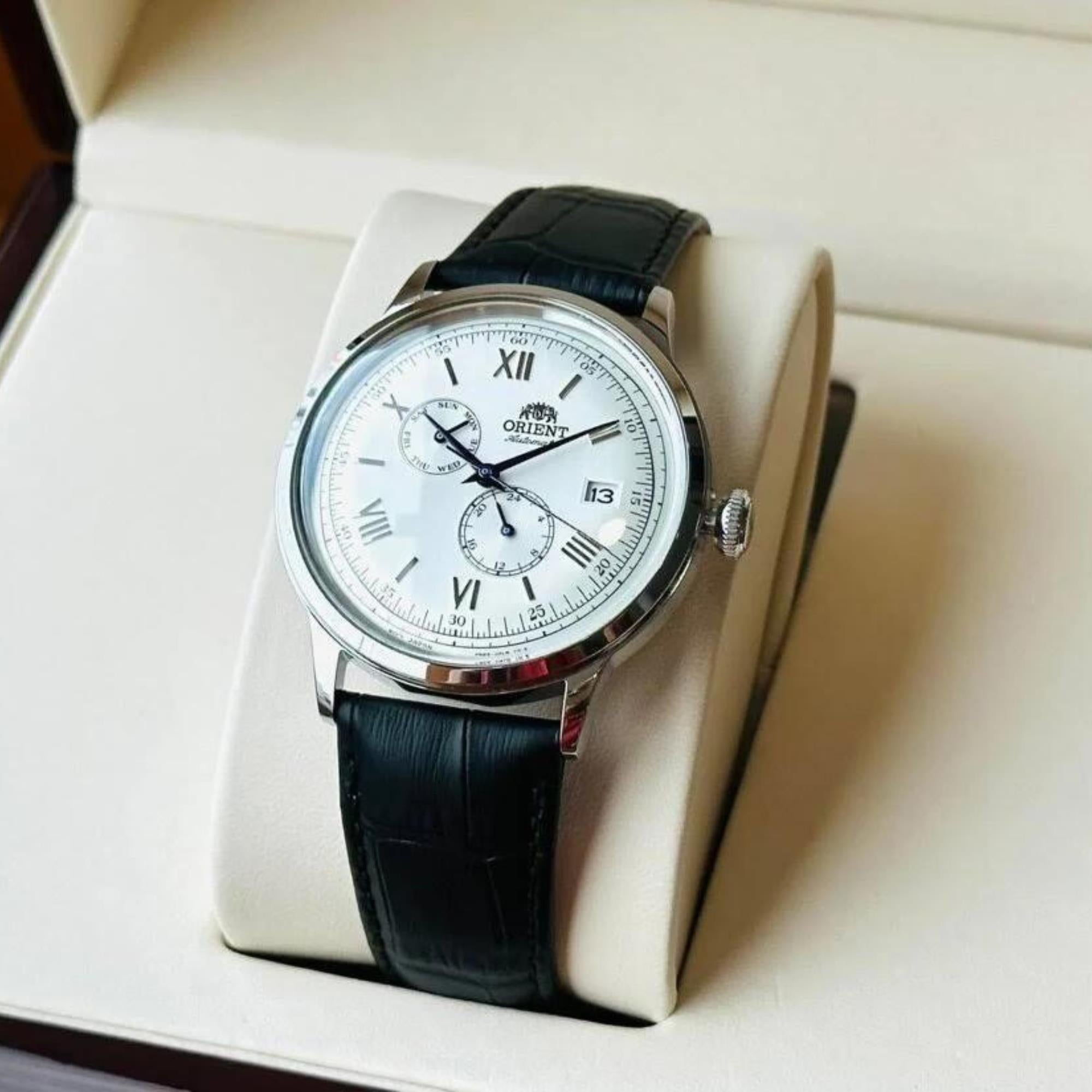 Orient Bambino 40mm Ex-Display Day Date White Dial Leather Mens Automatic Watch RA-AK0701S10B