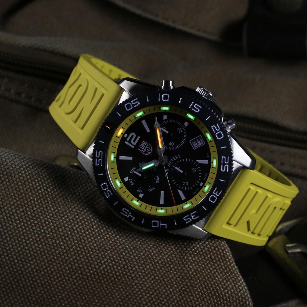 Luminox Pacific Diver 44mm Chronograph Black Dial Rubber Mens Quartz Watch XS.3145