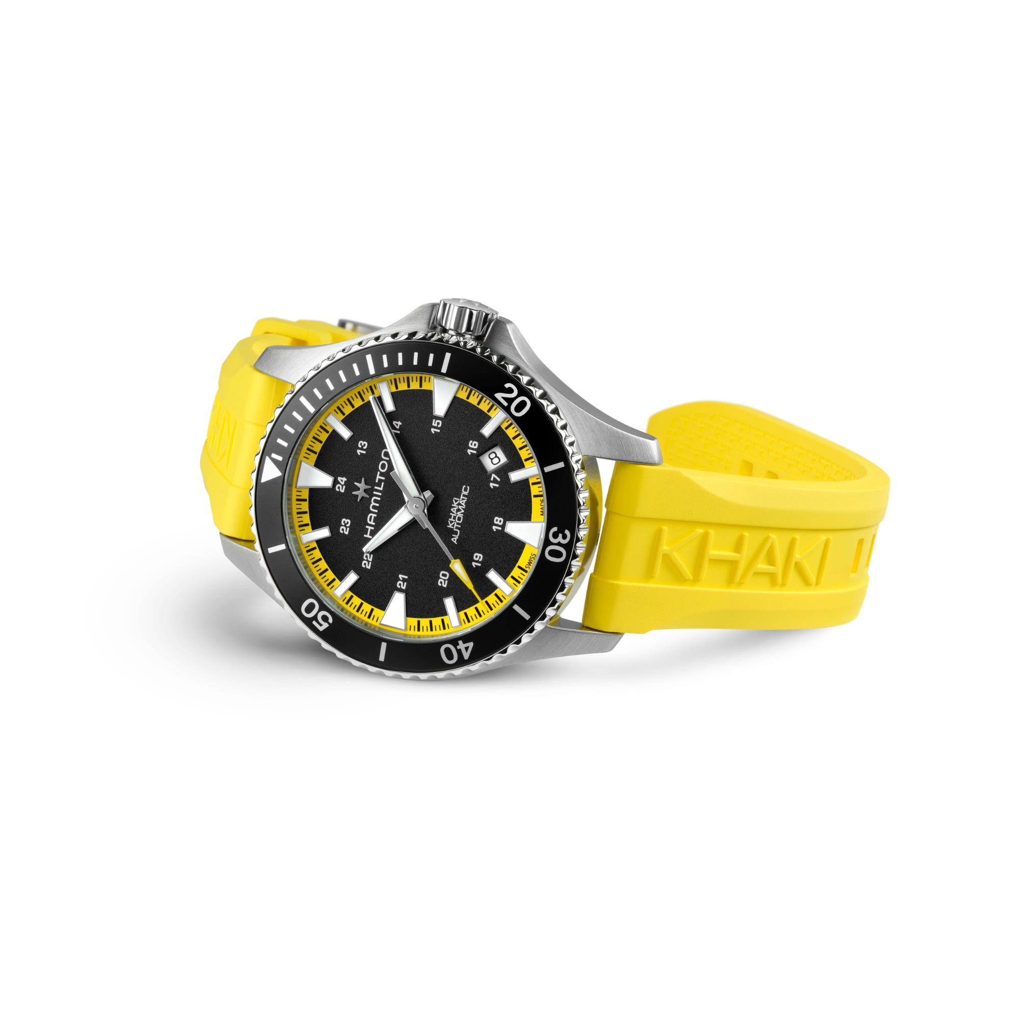 Hamilton Khaki Navy 40mm Scuba Black Dial Rubber Mens Automatic Watch H82395332