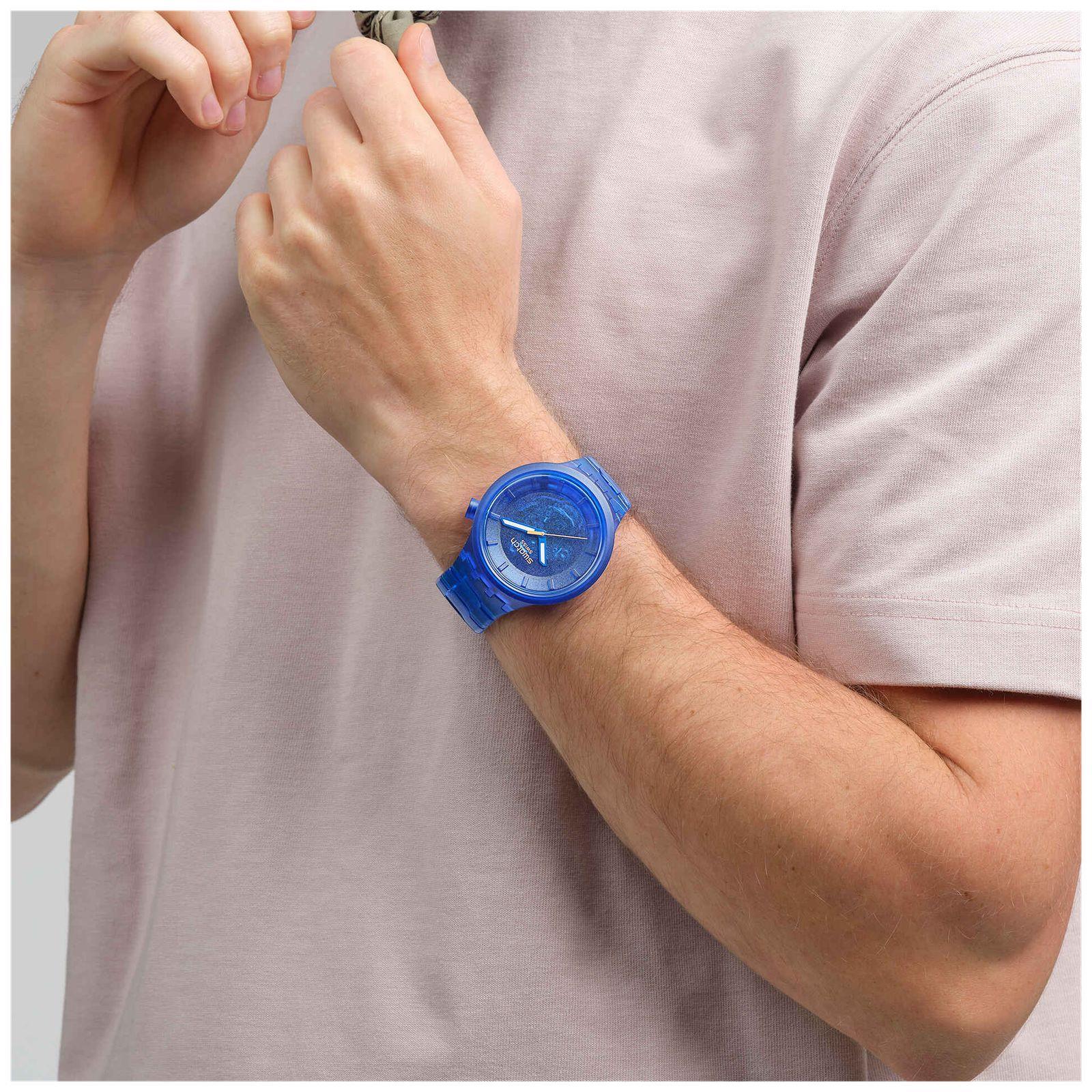 Swatch NAVY JOY Blaues Zifferblatt Uhr aus biobasiertem Material SB05N116