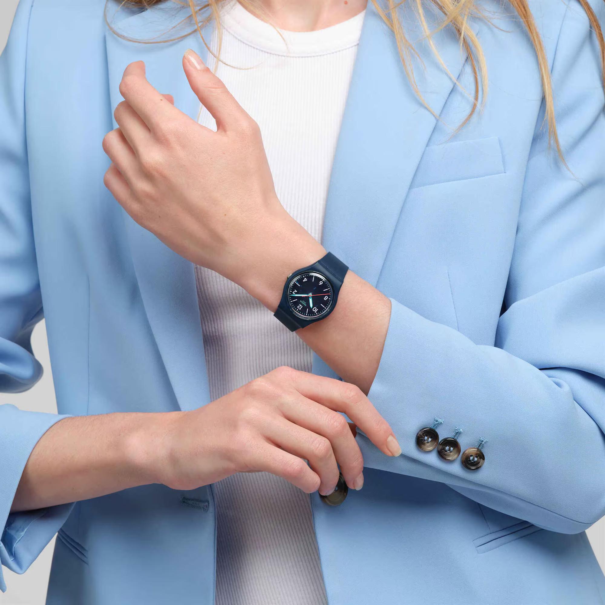 Swatch TIME TO TEAL Quarz Blaues Zifferblatt Biobasierte Uhr SO28N118