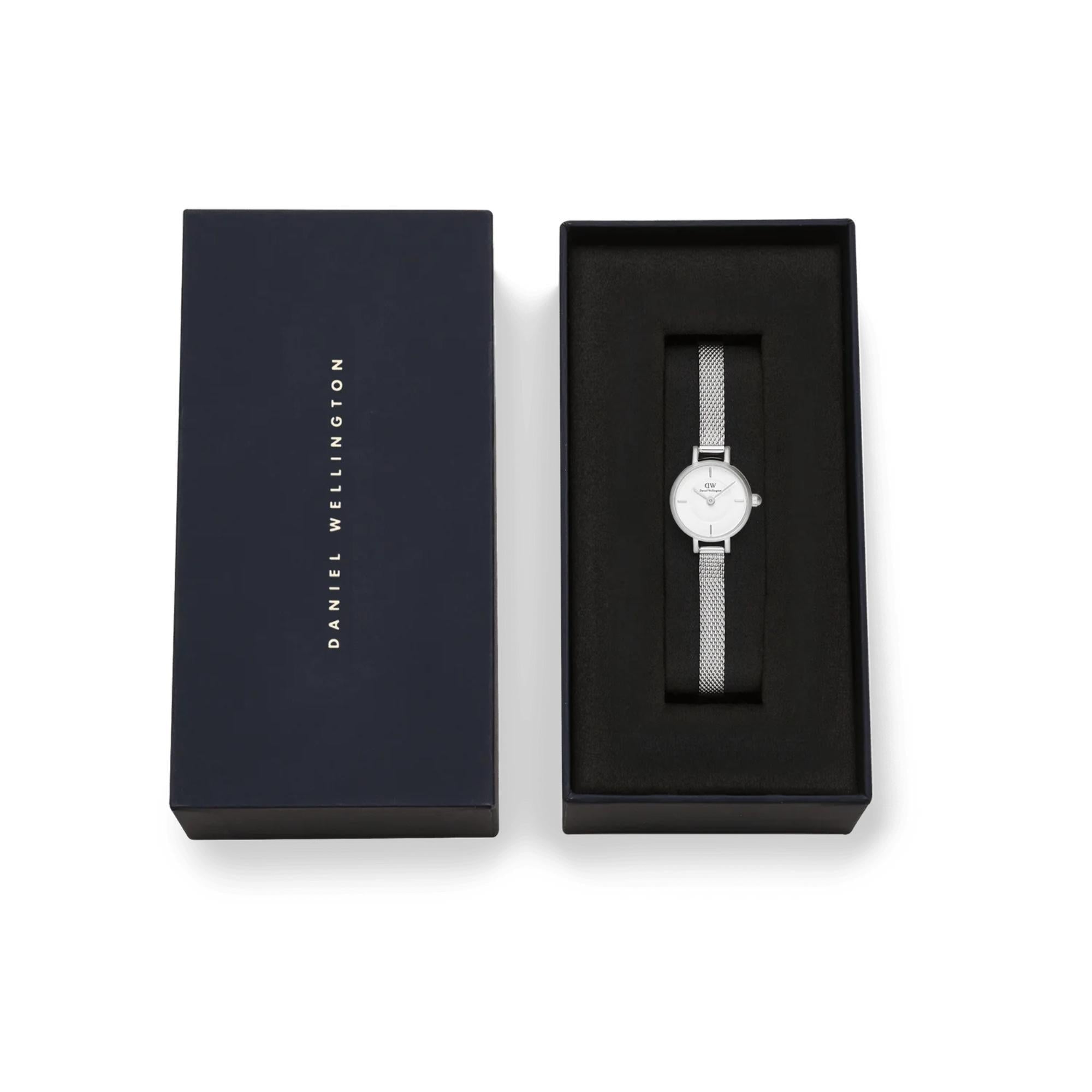 Daniel Wellington Petite 19mm Weißes Zifferblatt Stahl Damen Quarz Uhr DW00100746