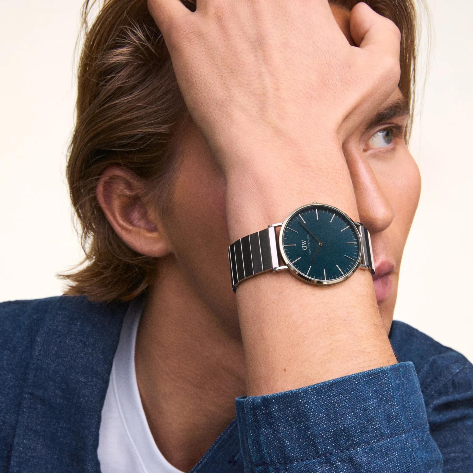 Daniel Wellington Classic 40mm Blaues Zifferblatt Stahl Herren Quarz Uhr DW00100776