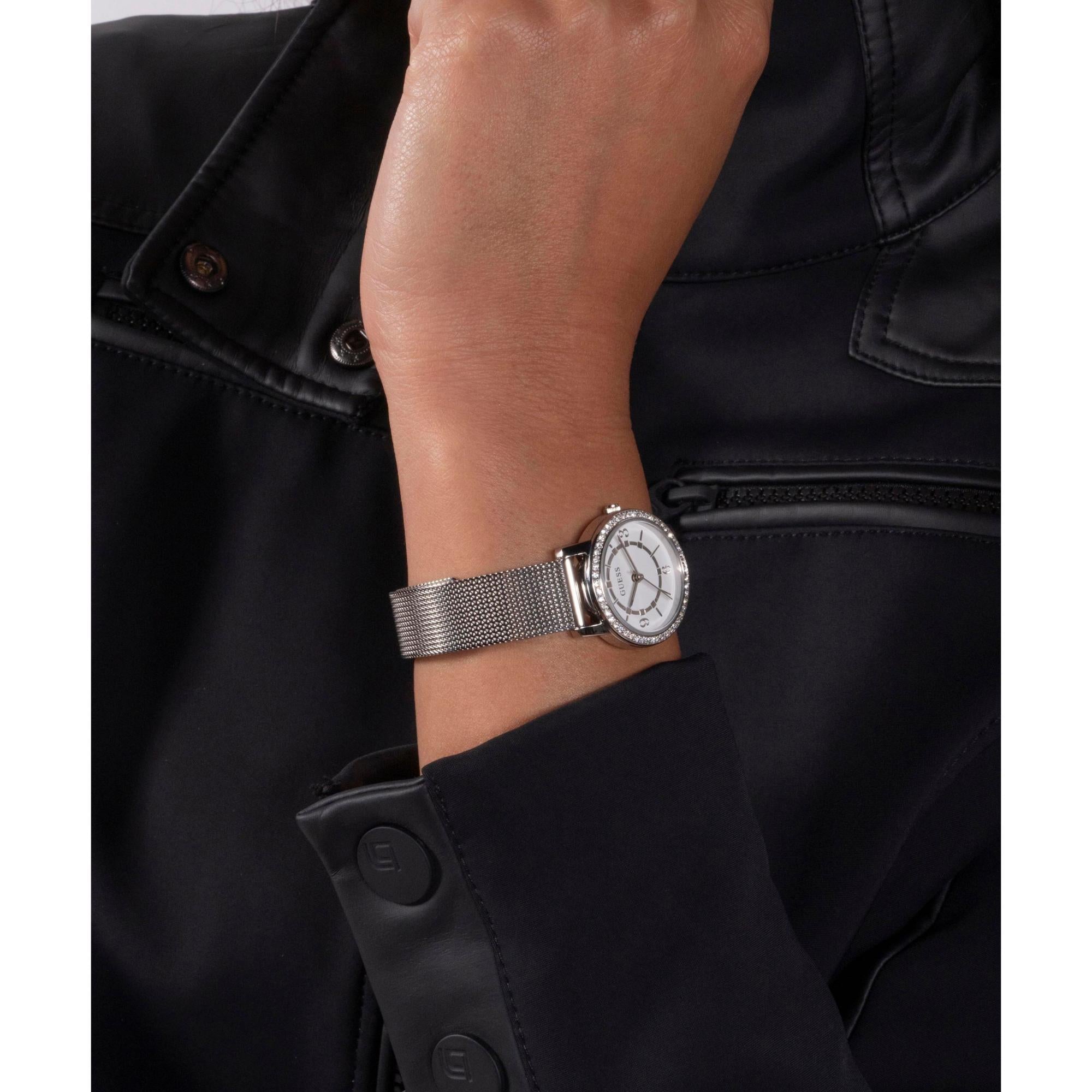 GUESS Silberfarbene Analog Silber Zifferblatt Edelstahlarmband Damen Uhr GW0534L1