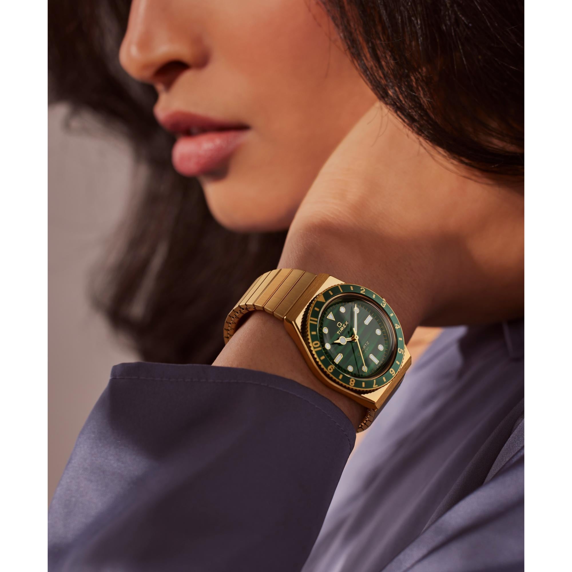 Timex Q 36mm Green Dial Steel Ladies Quartz Watch TW2V92200