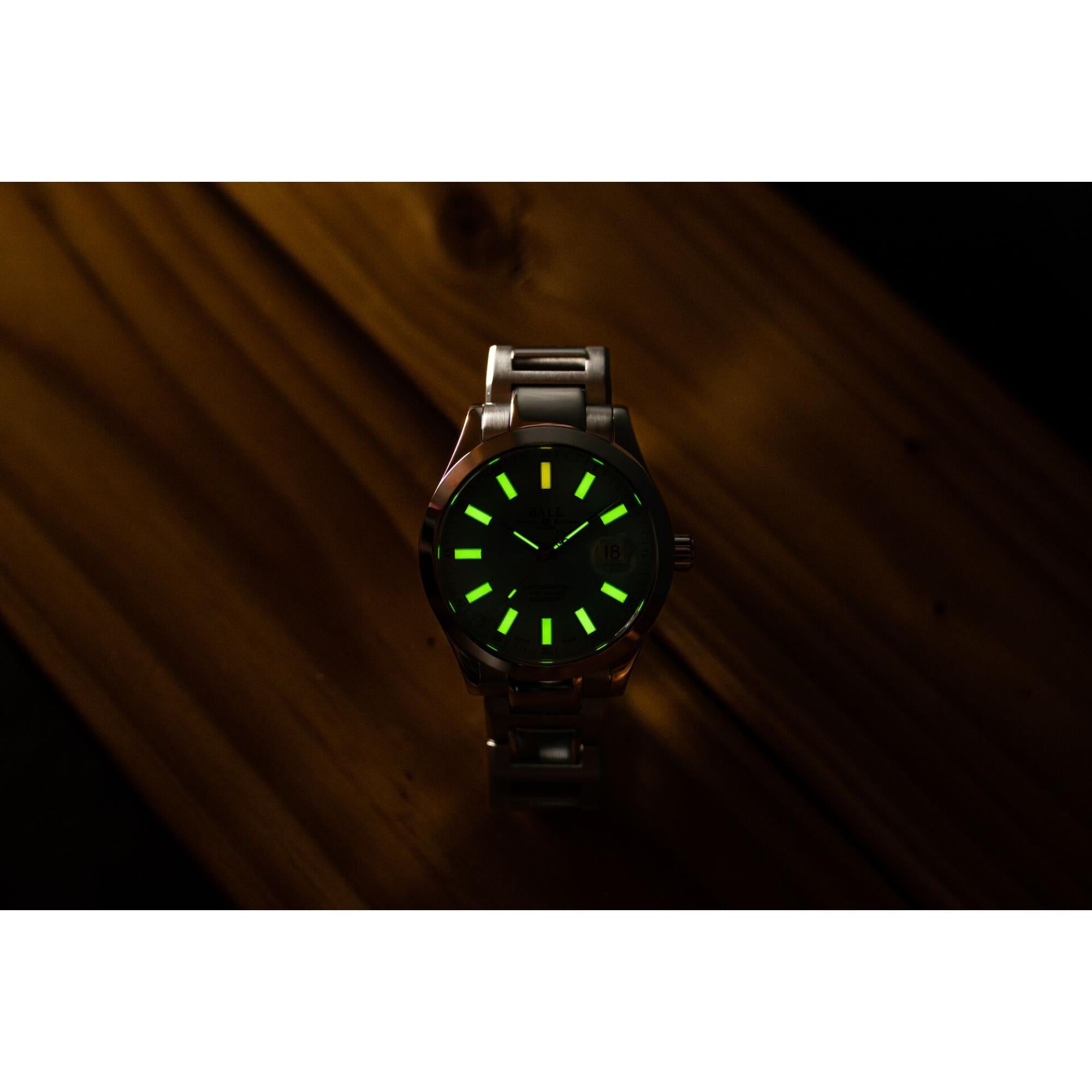 BALL Engineer III Marvelight Chronometer Eisblaues Zifferblatt Edelstahl Herren Uhr NM9026C-S6CJ-IBE