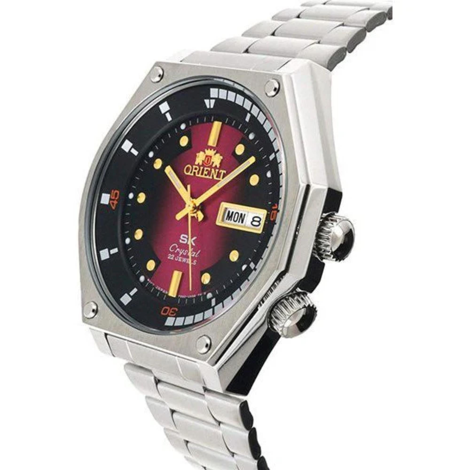 Orient Neo 70s RA-AA0B02R39B polished stainless steel case side profile