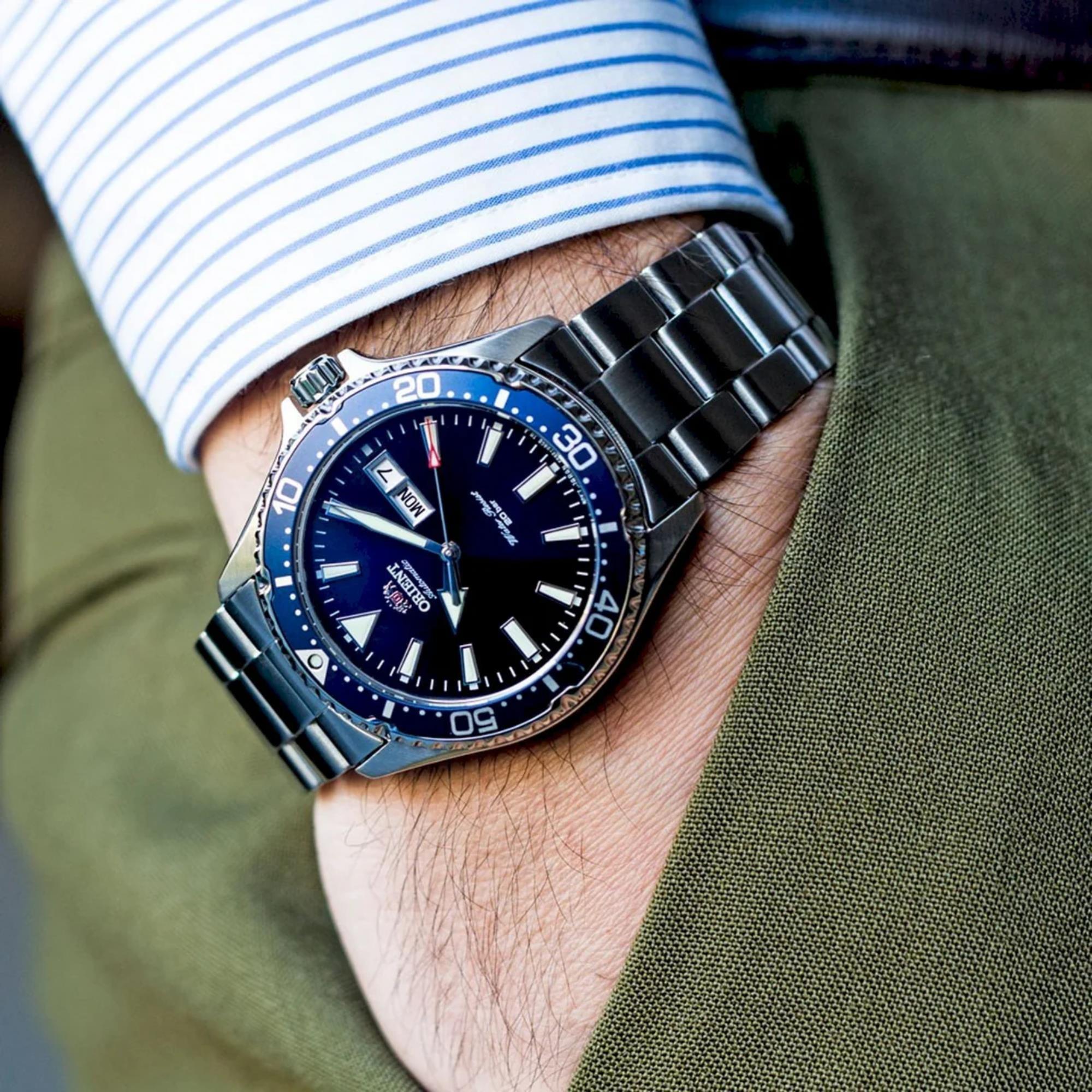 Orient Mako RA-AA0002L39B automatic dive watch on wrist