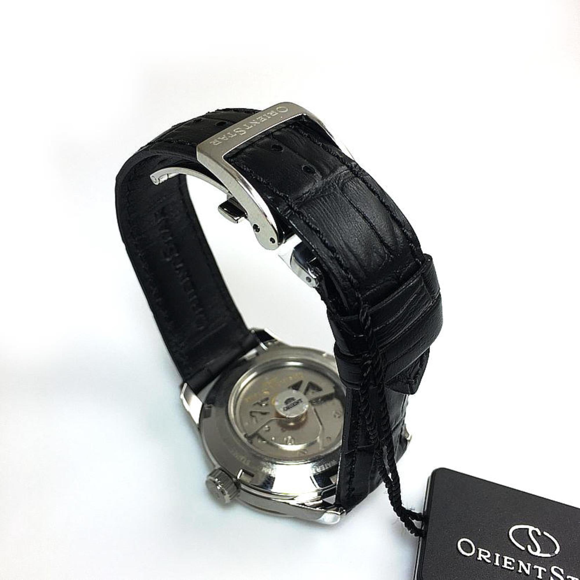Orient Star Semi Skeleton 39 mm Gangreserve Graues Zifferblatt Leder Herren Automatik Uhr RE-AT0007N00B