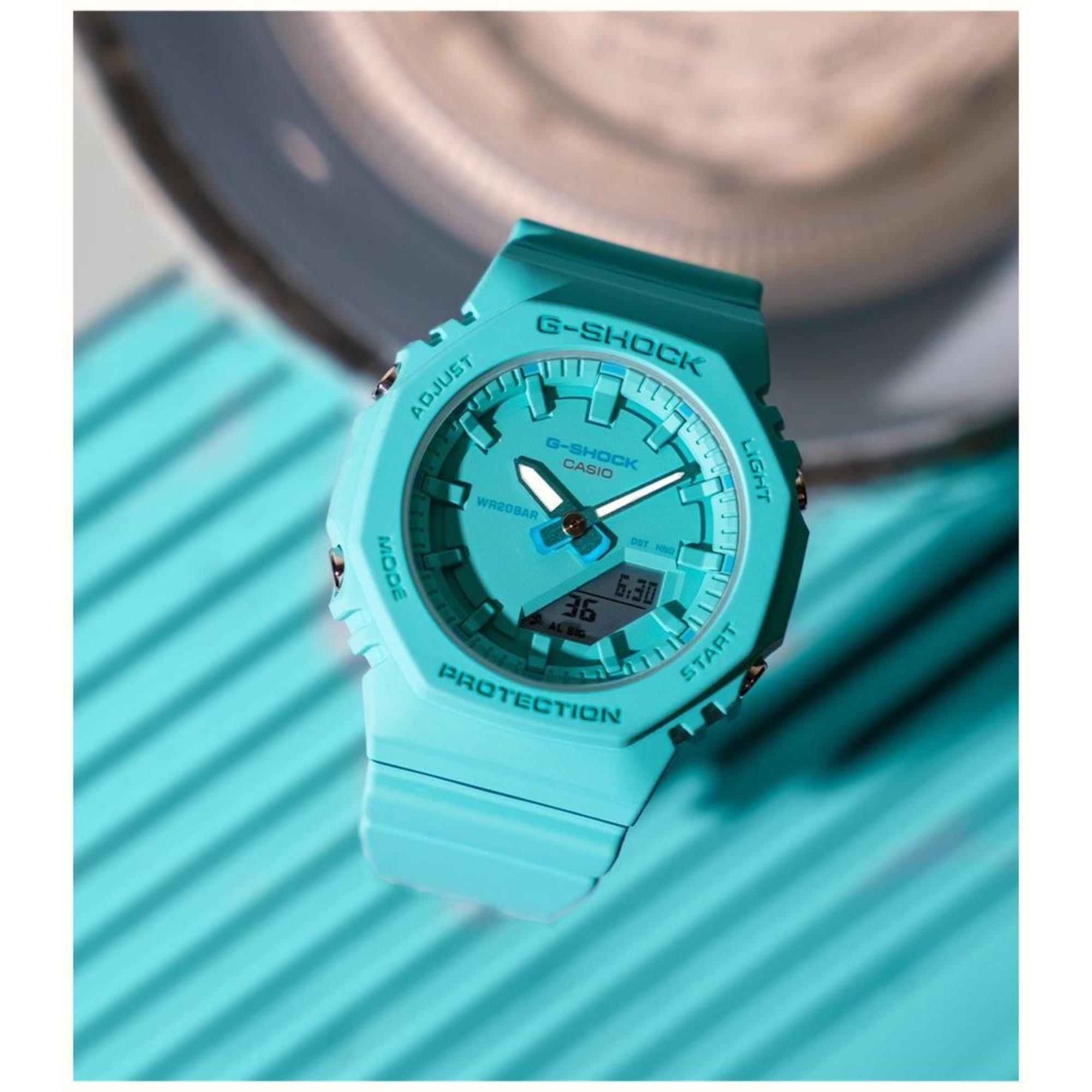 Casio G-Shock 2100 Serie Analog-Digital Türkises Kunststoffarmband Damen Uhr GMA-P2100-2AER