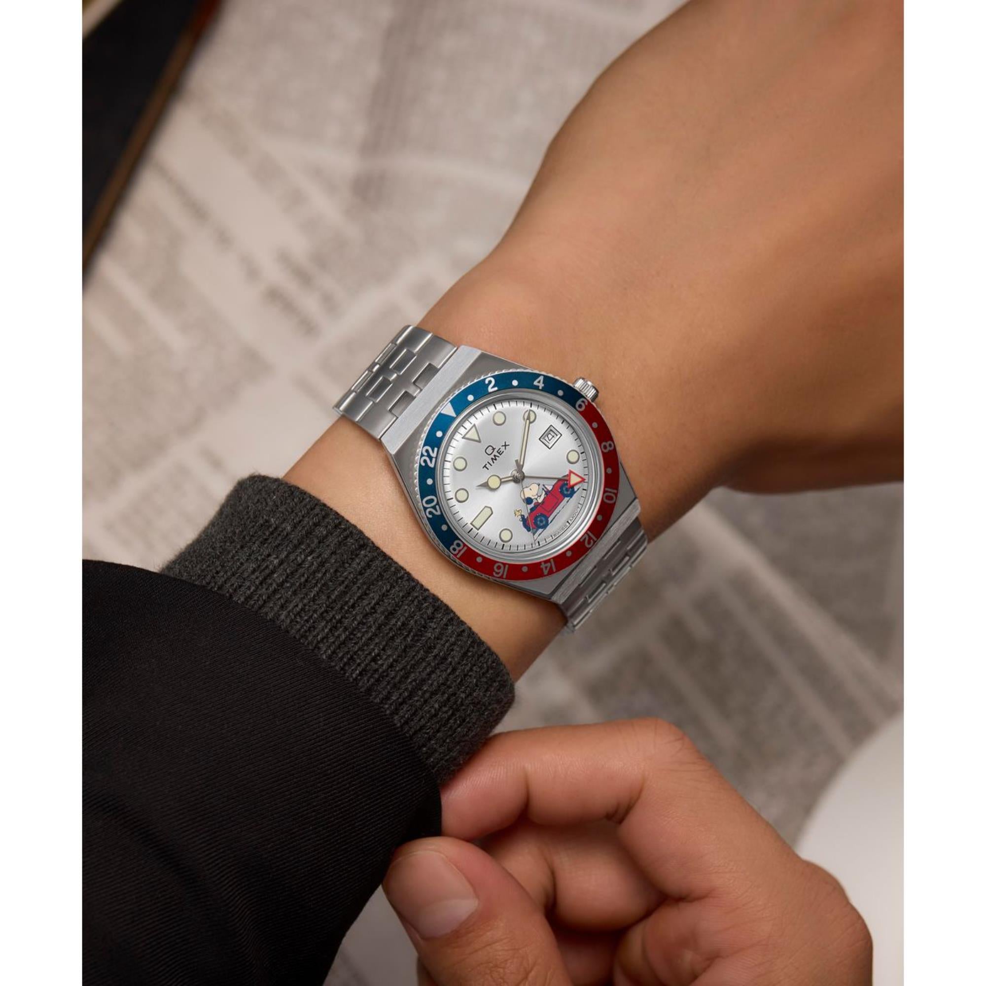 Timex Peanuts 38mm Silbernes Zifferblatt Edelstahl Herren Quarz Uhr TW2W83300