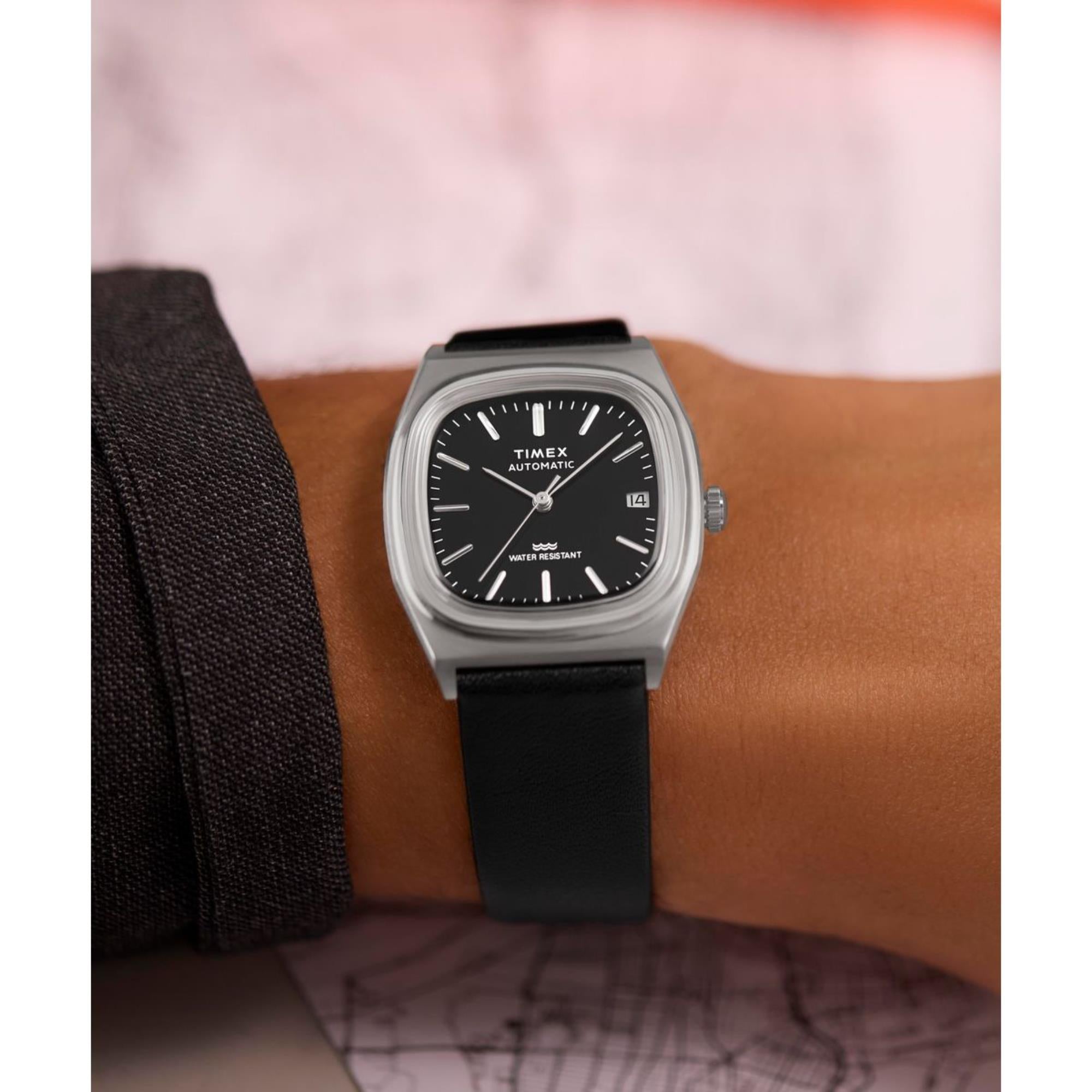 Timex 1983 E Linie Schwarzes Zifferblatt Lederarmband Uhr TW2Y07500