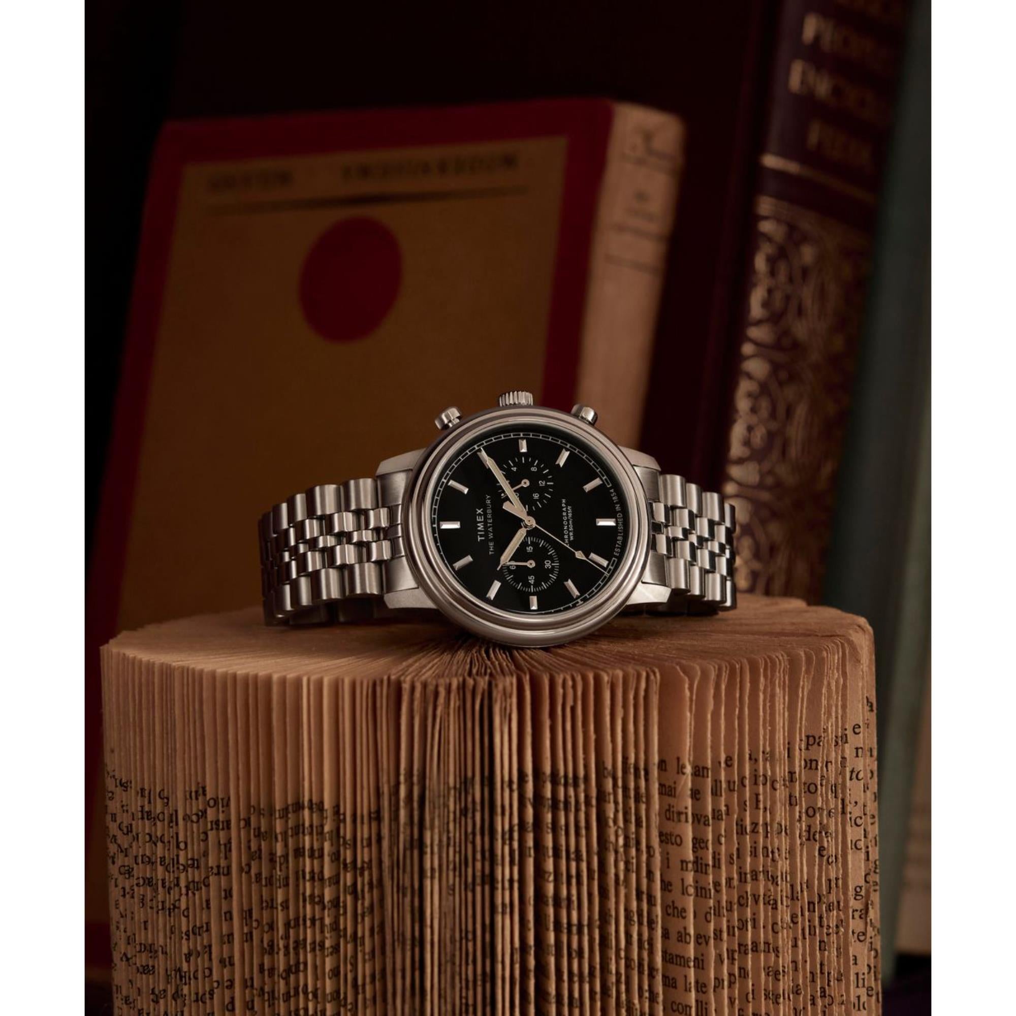 Timex Waterbury Metropolitan Black Dial Men's Watch TW2Y23400