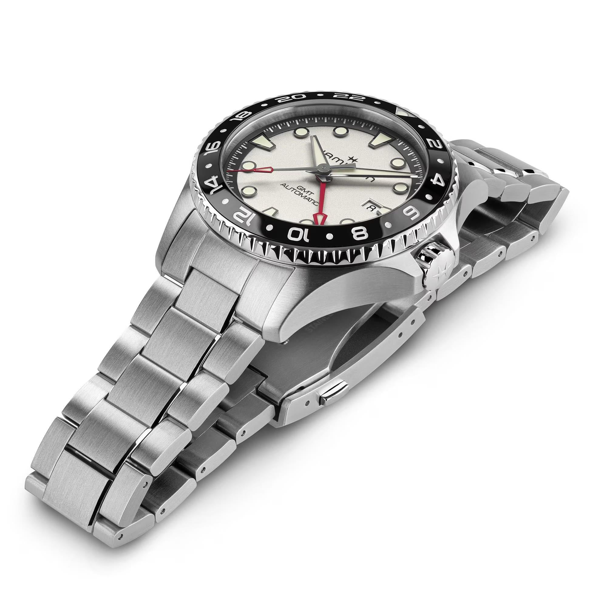Hamilton Khaki Navy H82555150 screw-down crown and case side profile