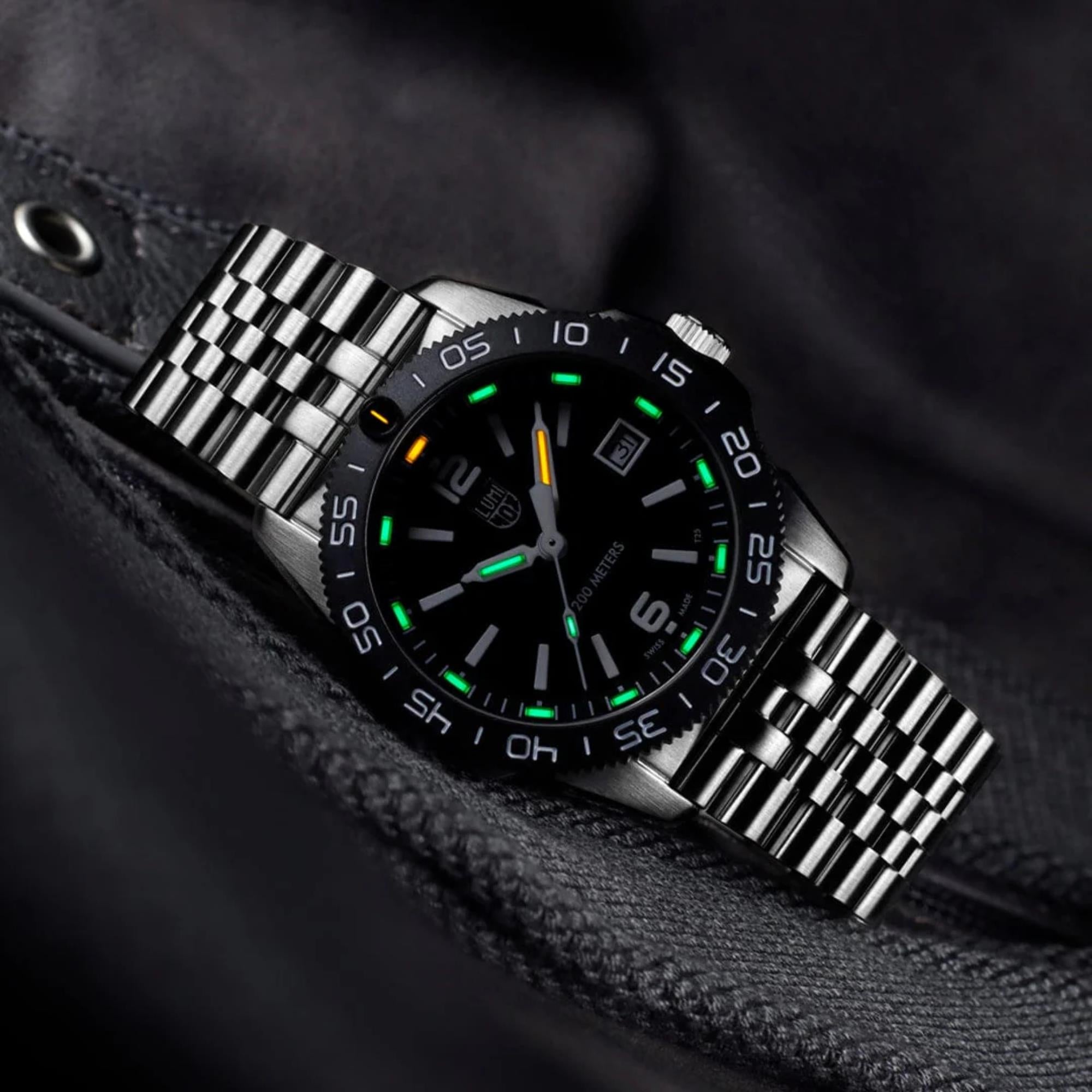 Luminox XS.3122M Pacific Diver Ripple Collection Unisex Watch