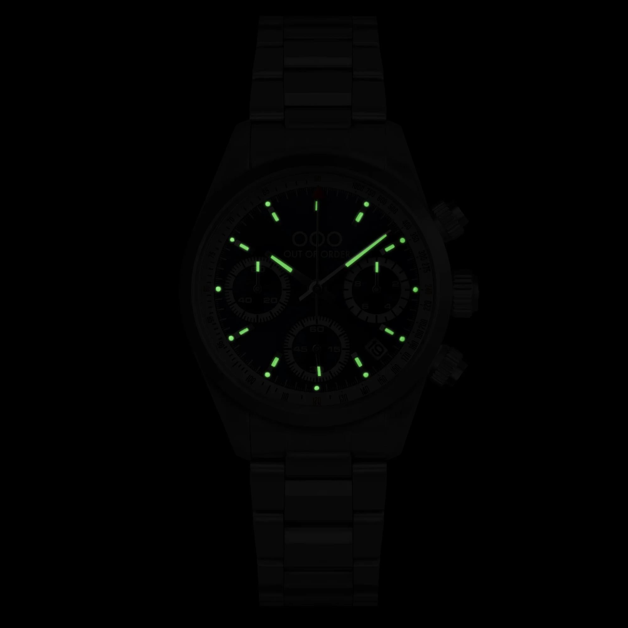 Out of Order Sporty Cronografo Ultra Brush Quartz Red Dial Steel Strap Watch OOO.001-23.RO.AC.SS