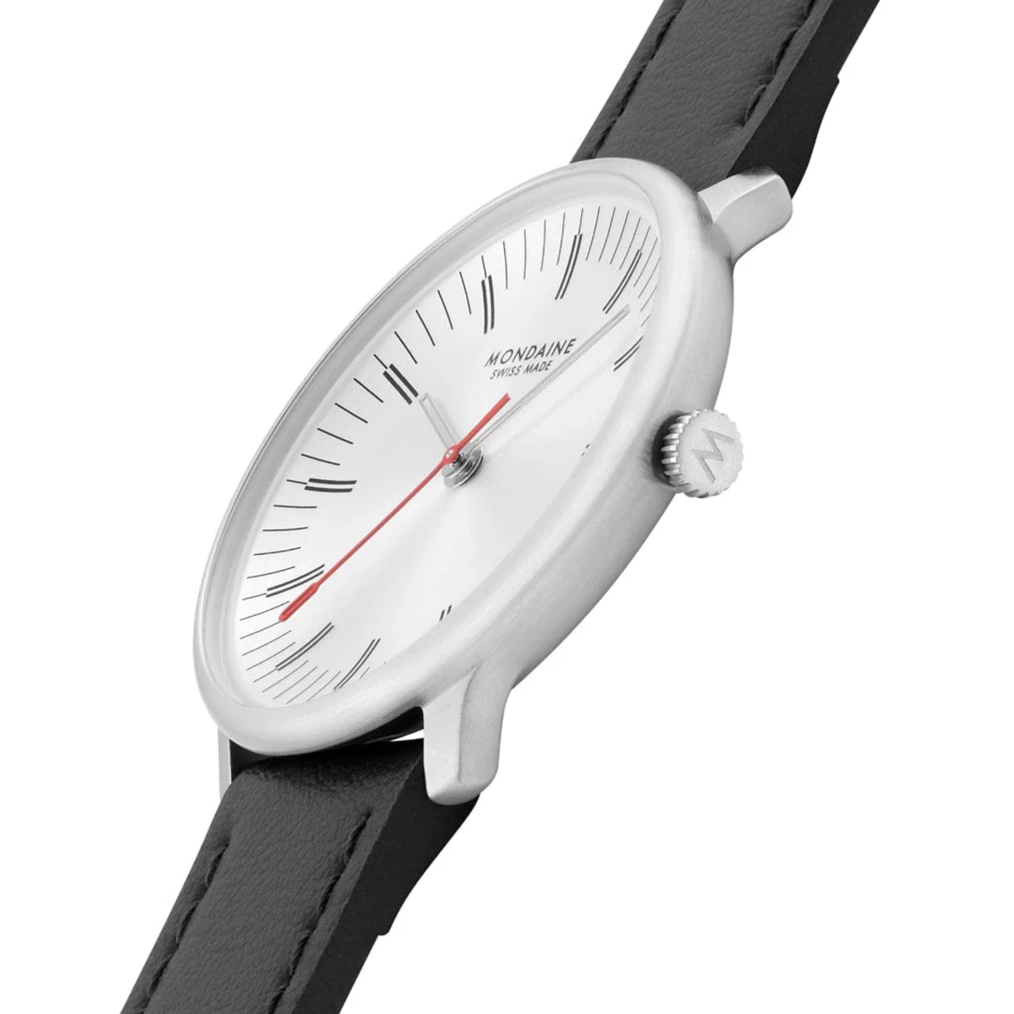 Mondaine Doppio Quarz Off-White Zifferblatt Lederarmband Damen Uhr MLE.33110.LBV