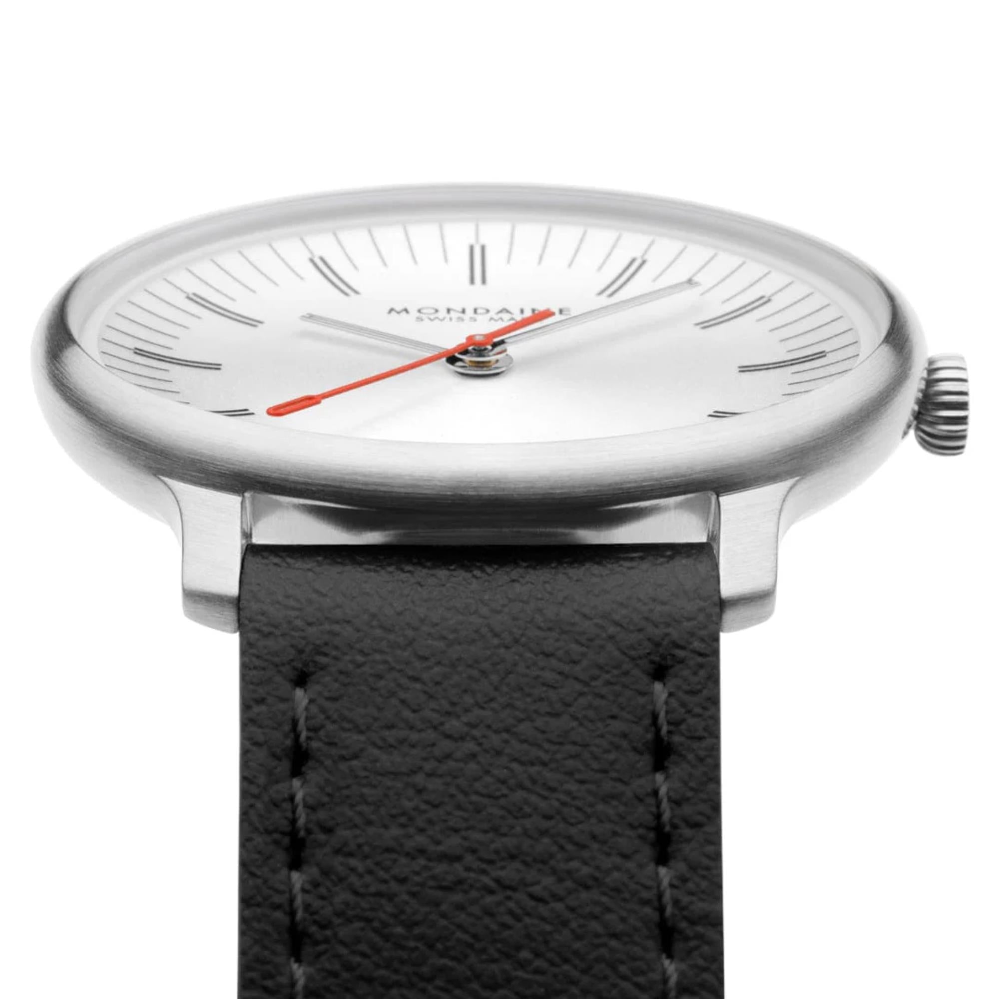 Mondaine Doppio Quarz Off-White Zifferblatt Lederarmband Damen Uhr MLE.33110.LBV