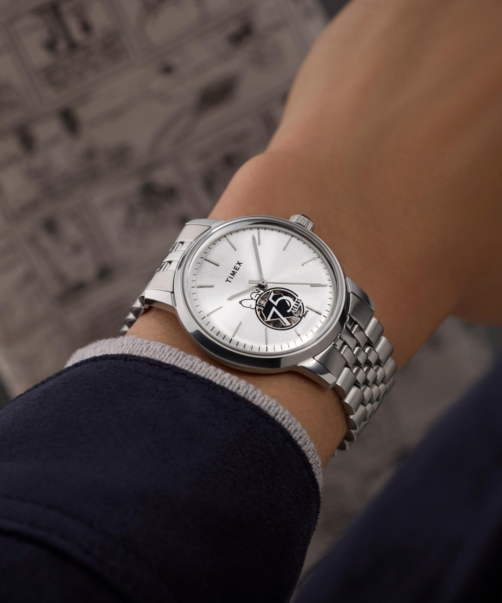 Timex Peanuts 40mm Silver Dial Steel Mens Automatic Watch TW2Y45000