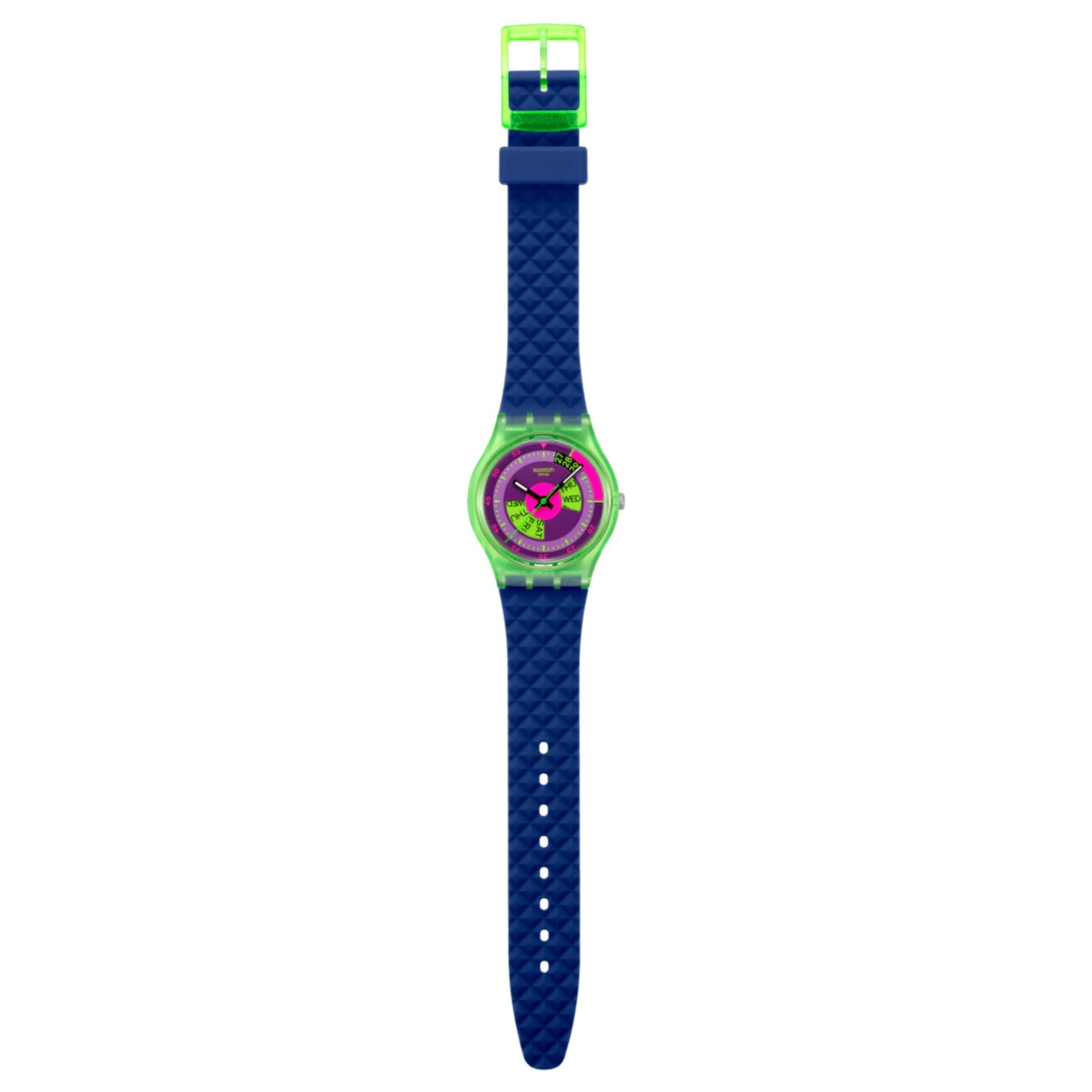 Swatch Originals Neon Skychart Quarz Uhr mit lila Zifferblatt und Silikonarmband SO28G704