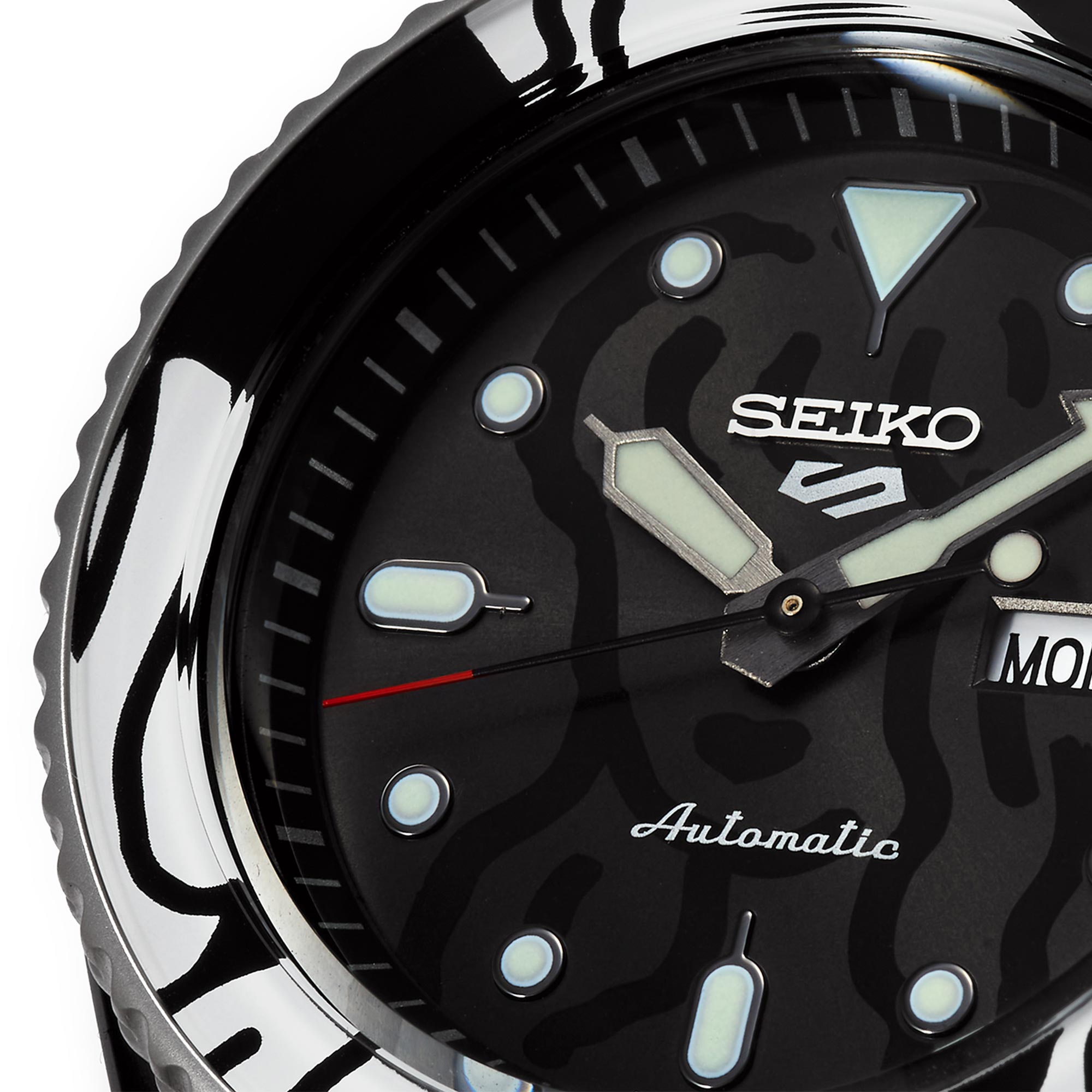 Seiko 5 Sports Auto Moai Limited Edition Automatik Bewegung Schwarzes Zifferblatt Lederarmband Herren Uhr SRPG43K1
