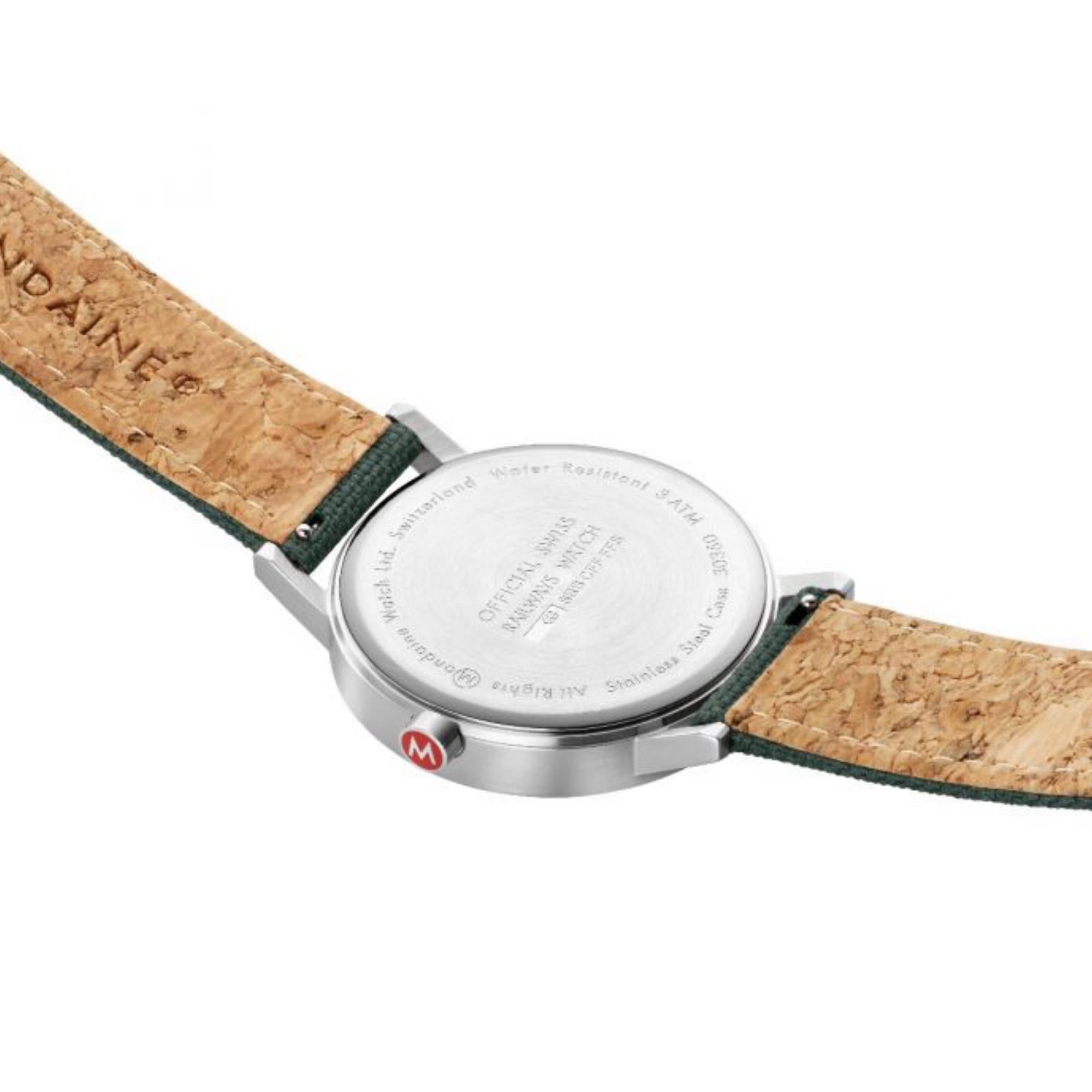 Montre Mondaine Classic quartz cadran blanc bracelet textile vert A660.30360.17SBS