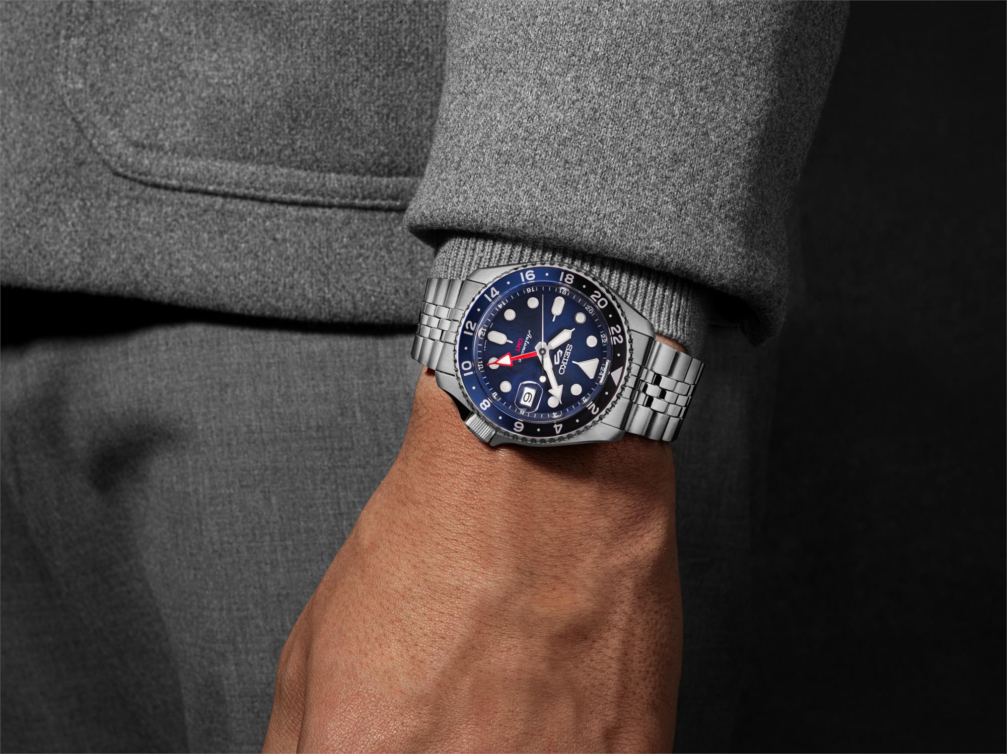 Seiko 5 Sports GMT Automatik Blaues Zifferblatt Edelstahlarmband Herren Uhr SSK003K1
