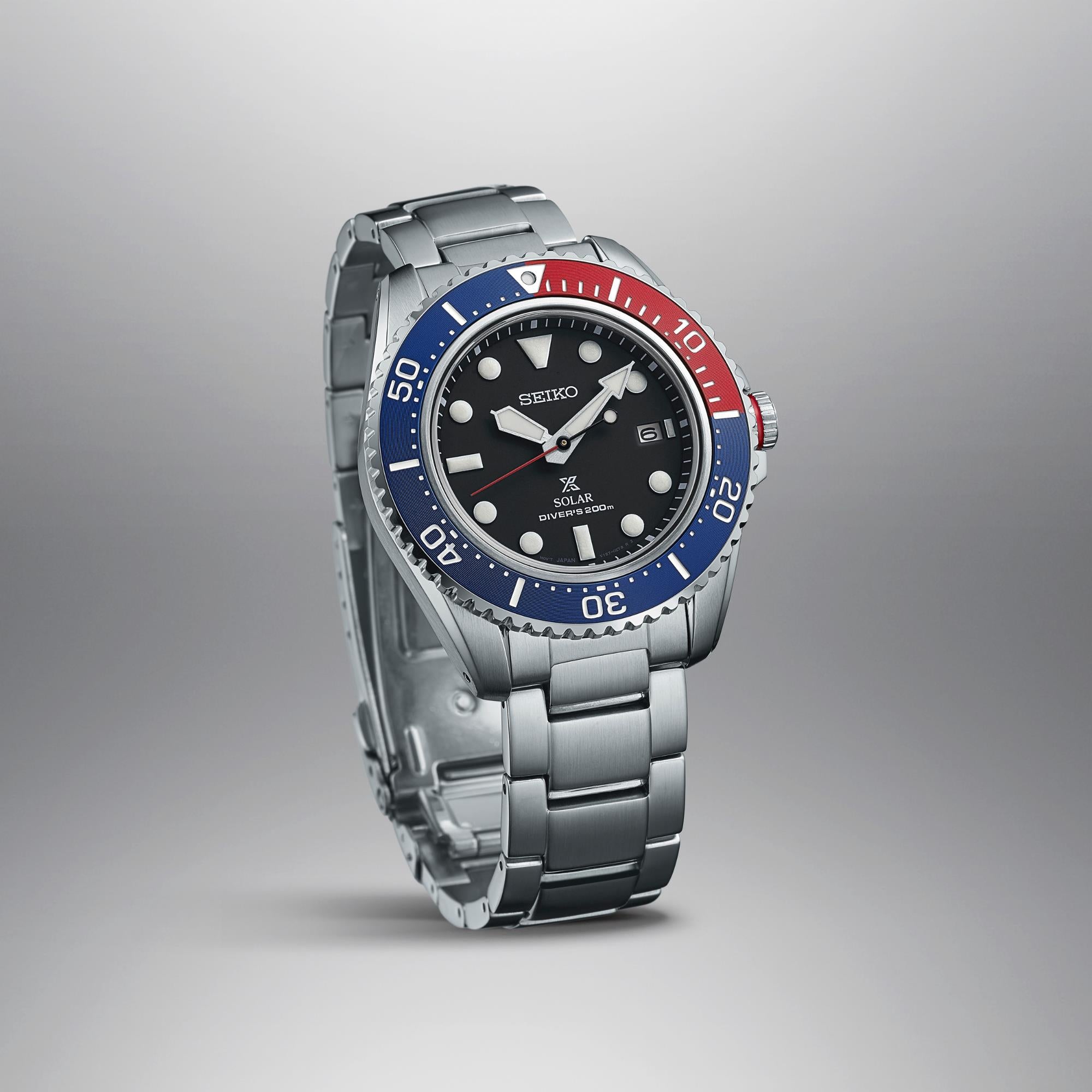 Seiko Prospex Solar Quarz Schwarzes Zifferblatt Edelstahlarmband Herren Uhr SNE591P1