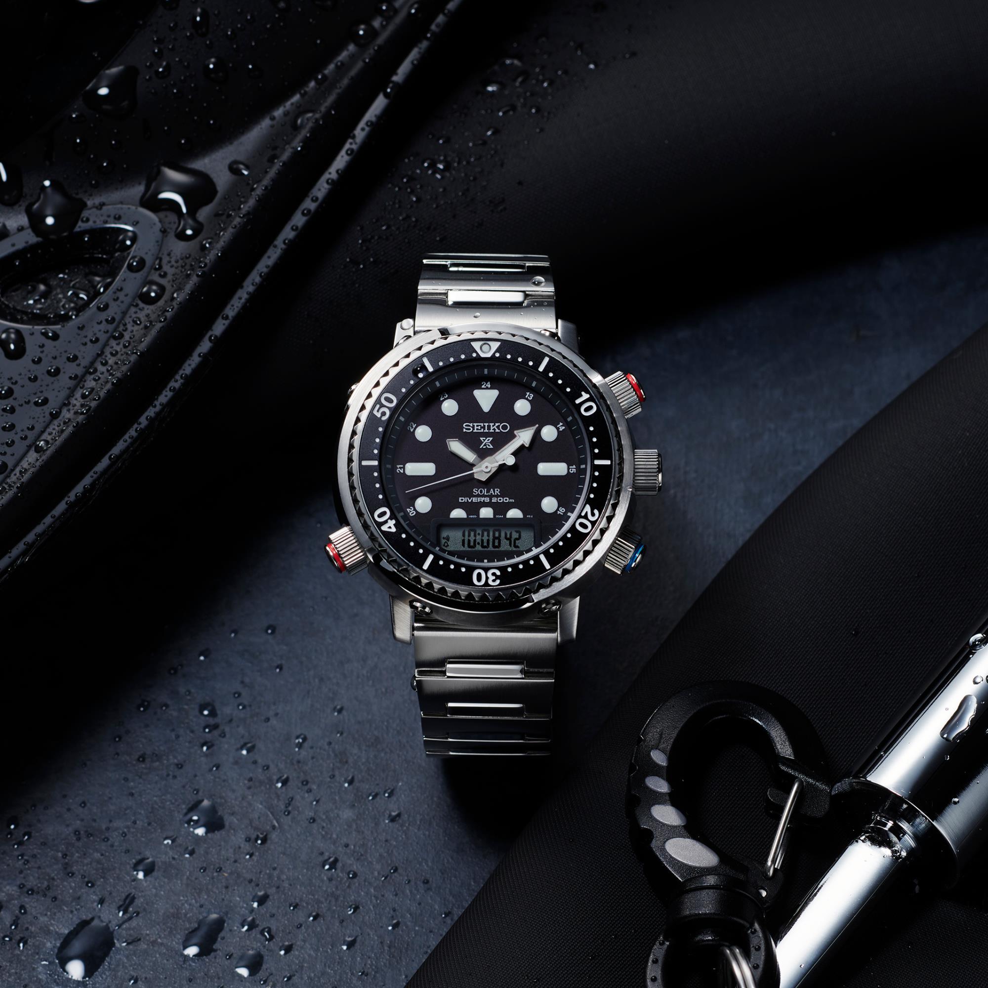 Seiko Prospex Solar Arnie Hybrid Divers 40th Anniversary Automatic Black Dial Stainless Steel Bracelet SNJ033P1