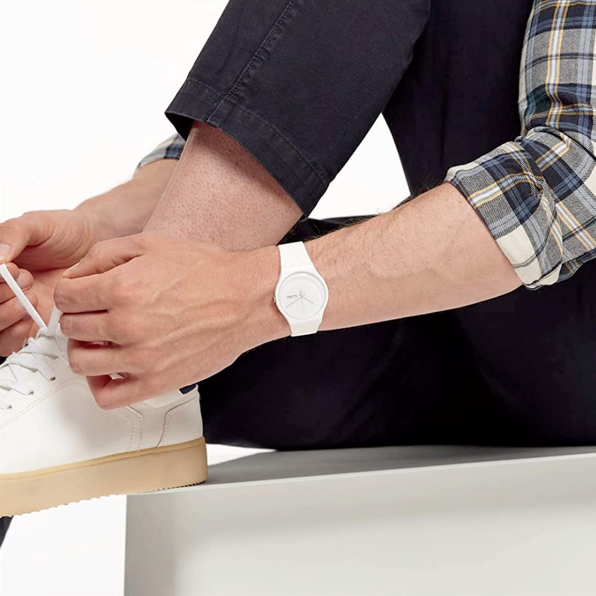 Swatch New Gent 'White Rebel Again' Quarz Uhr SO29W704